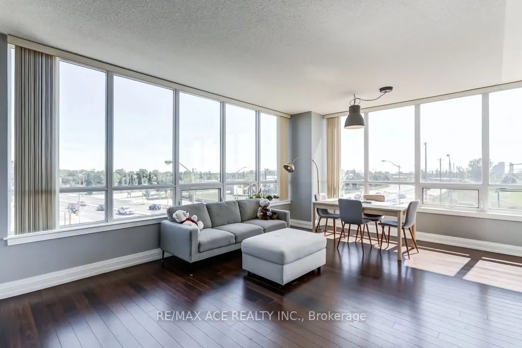 1060 Sheppard Avenue W, #315