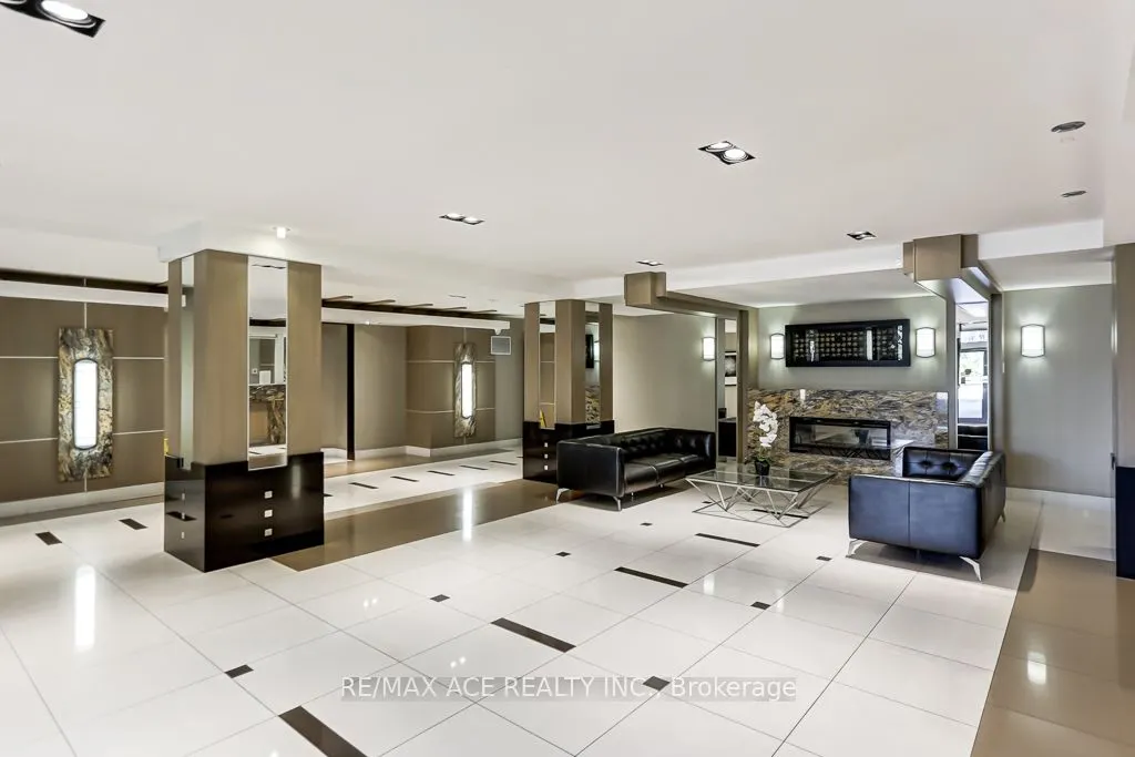 1060 Sheppard Avenue W, #315