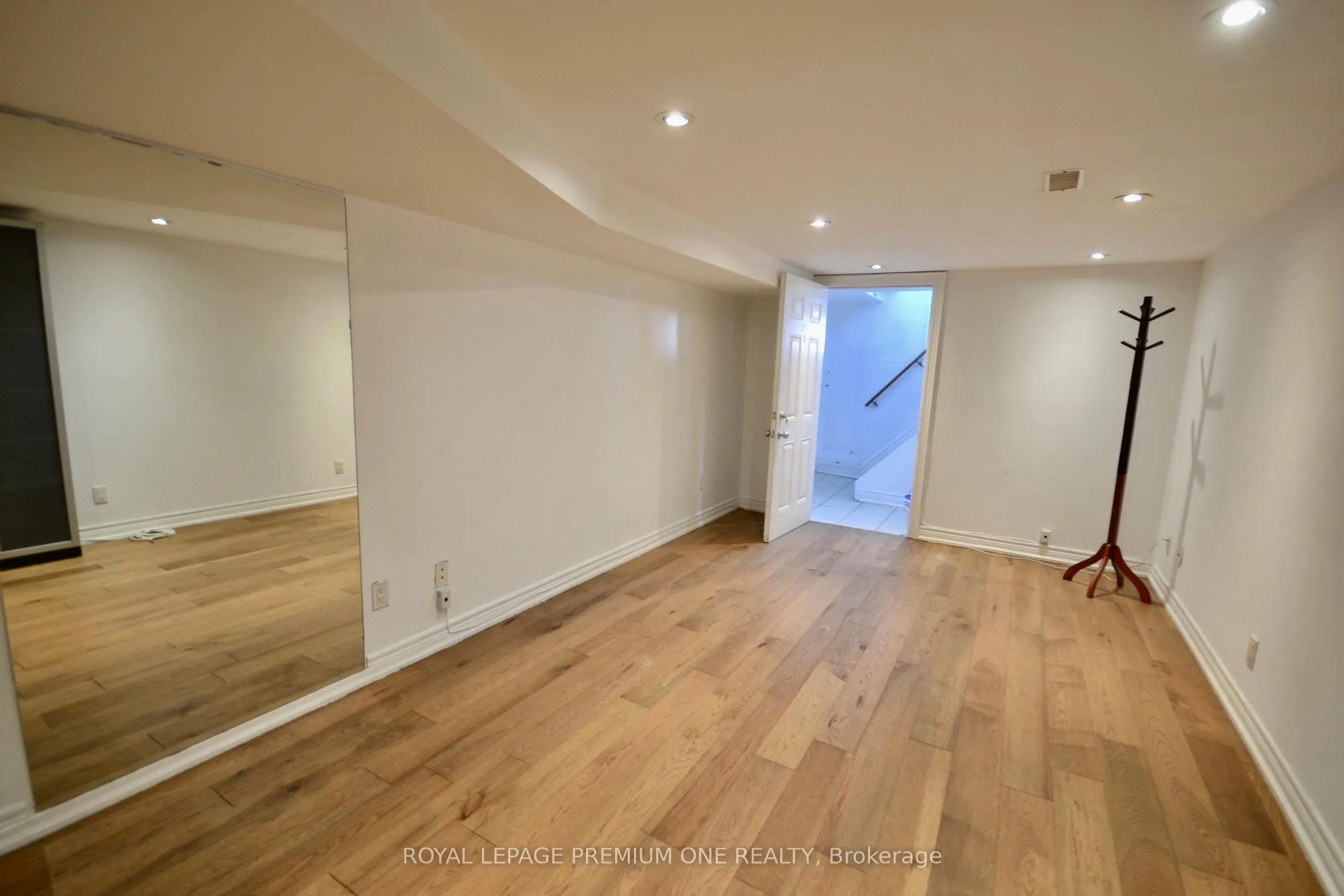 312 Rustic Road, #Main/Rear