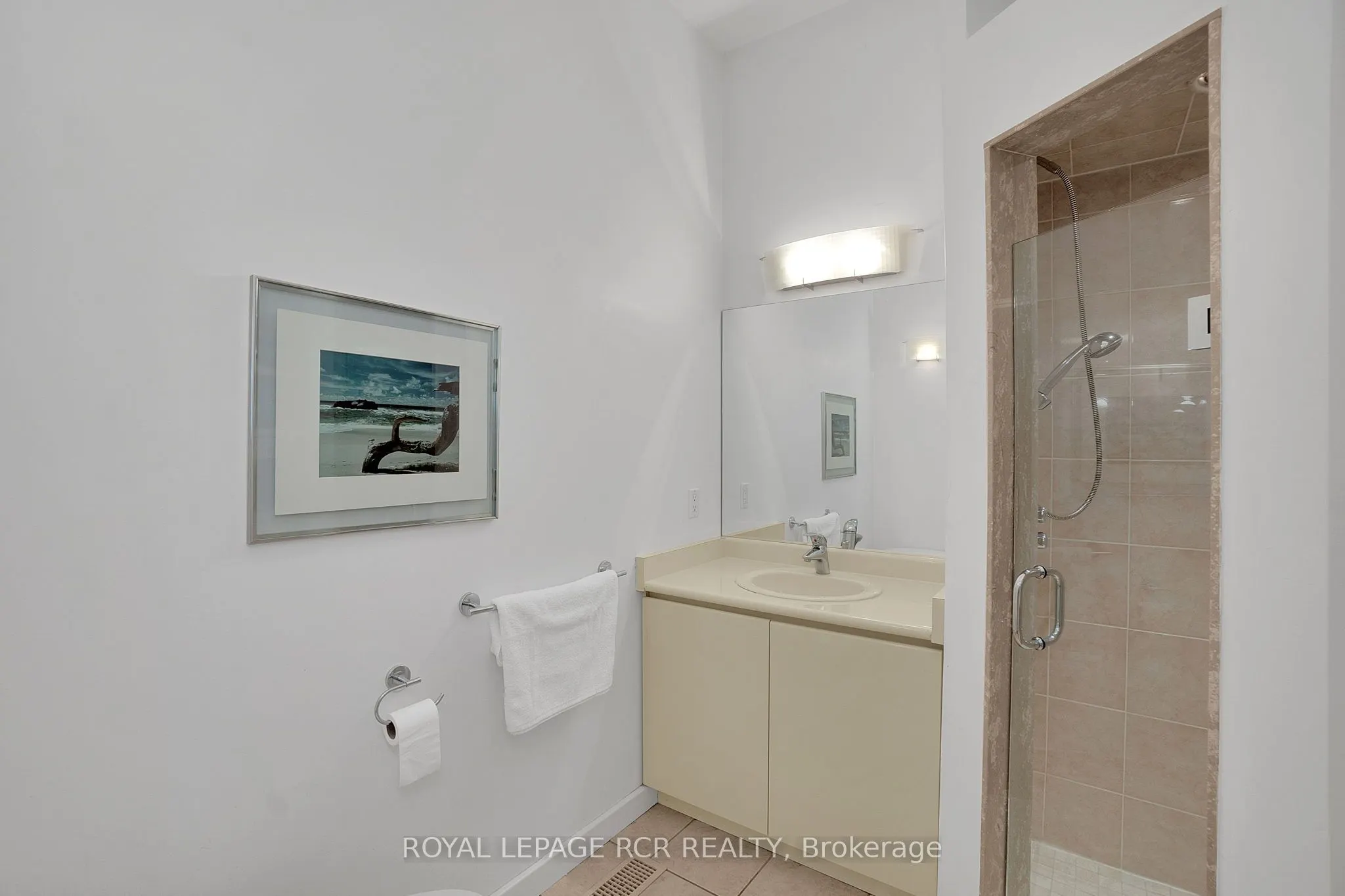 5 Woodlot Court