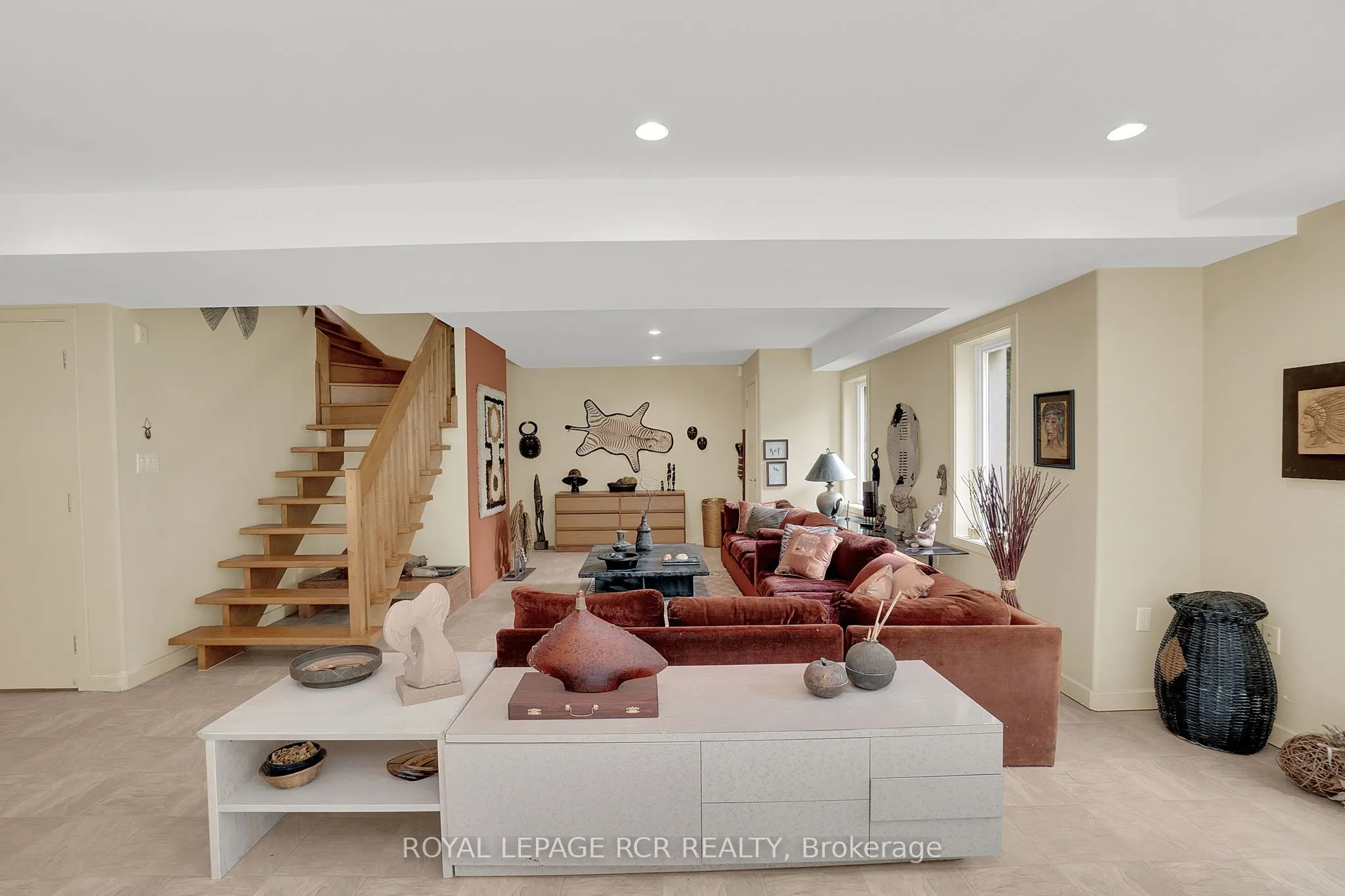 5 Woodlot Court