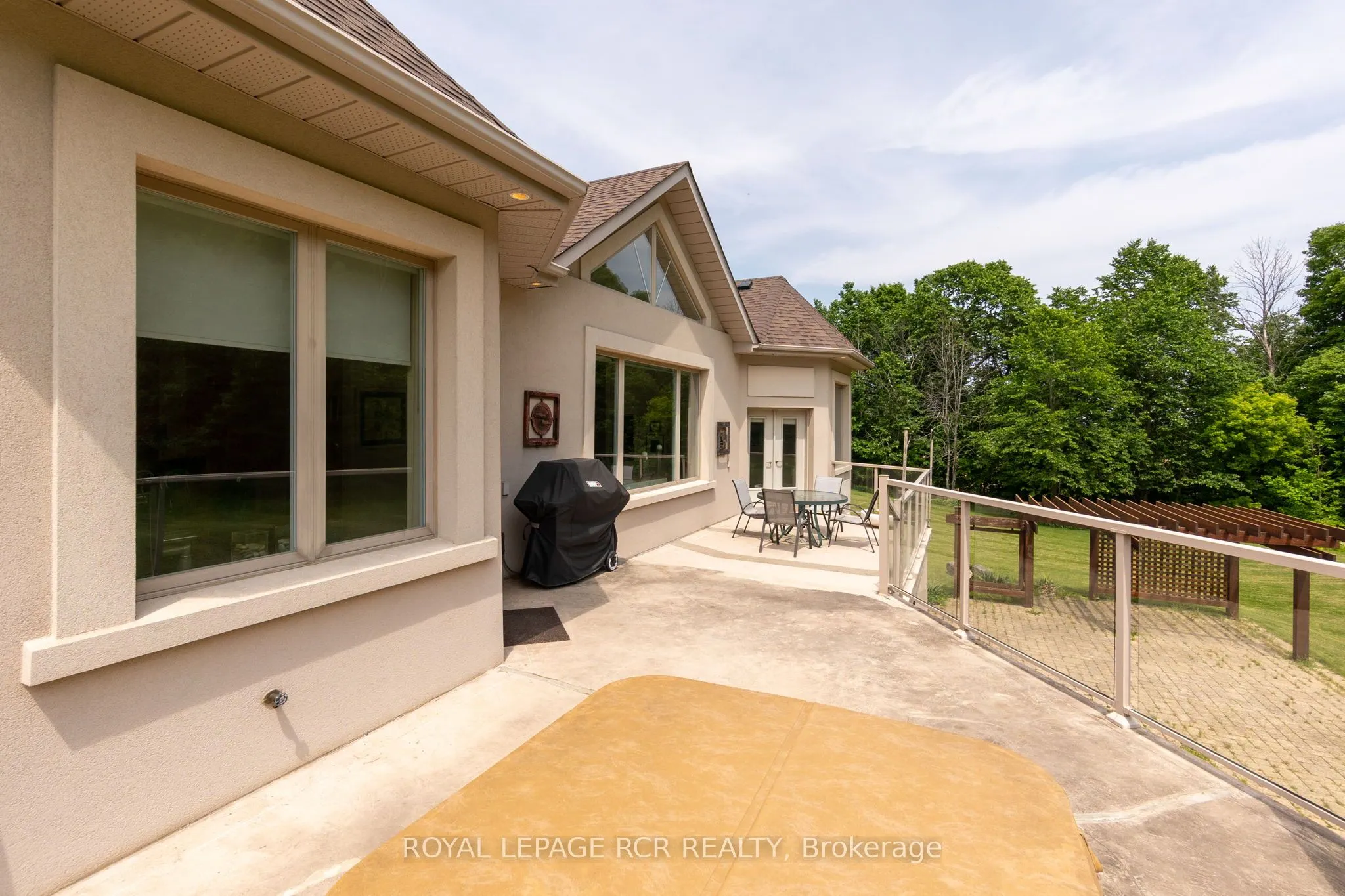 5 Woodlot Court