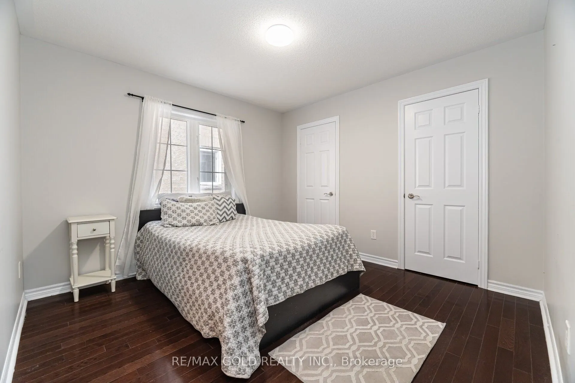 15 Oakhaven Road