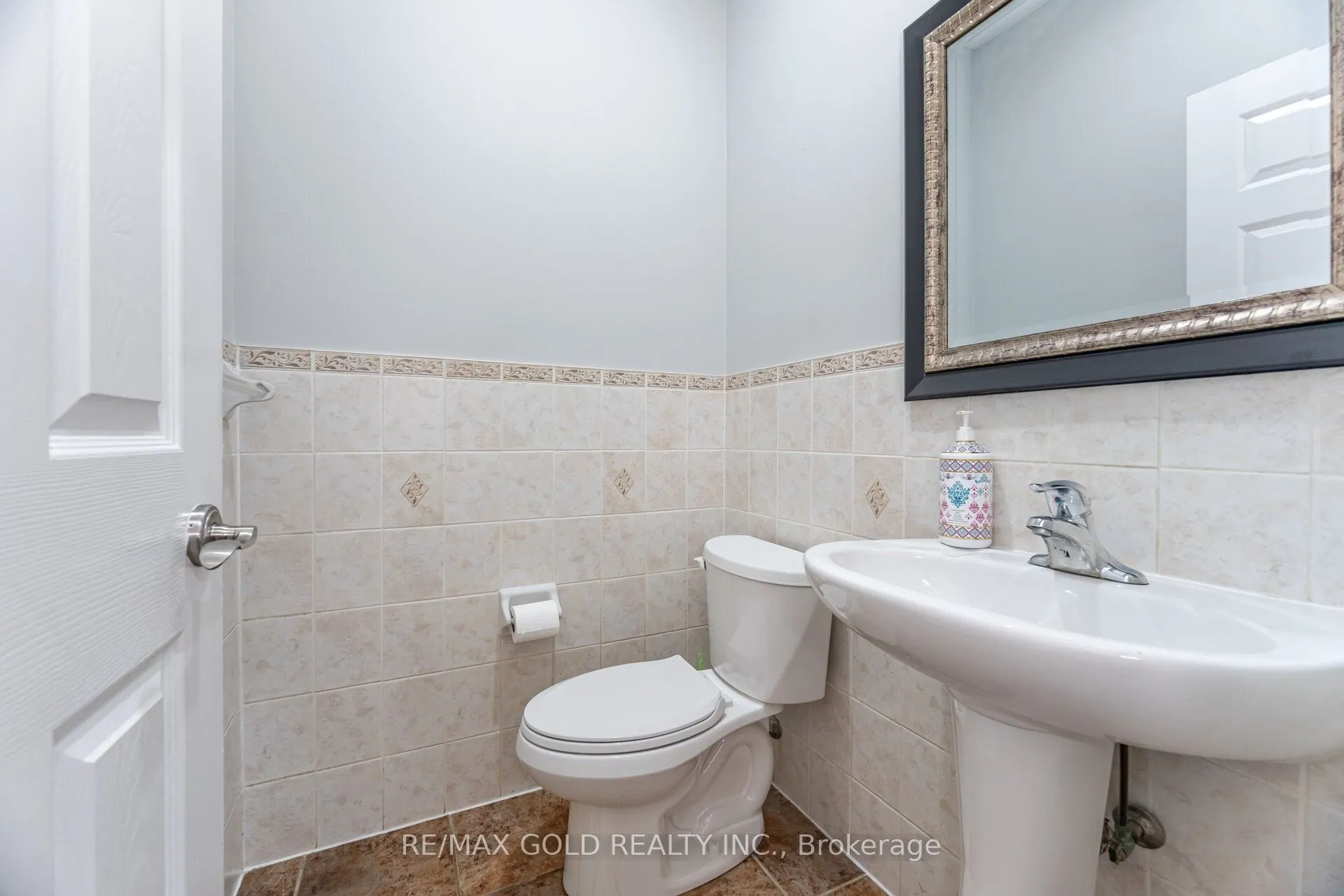 15 Oakhaven Road