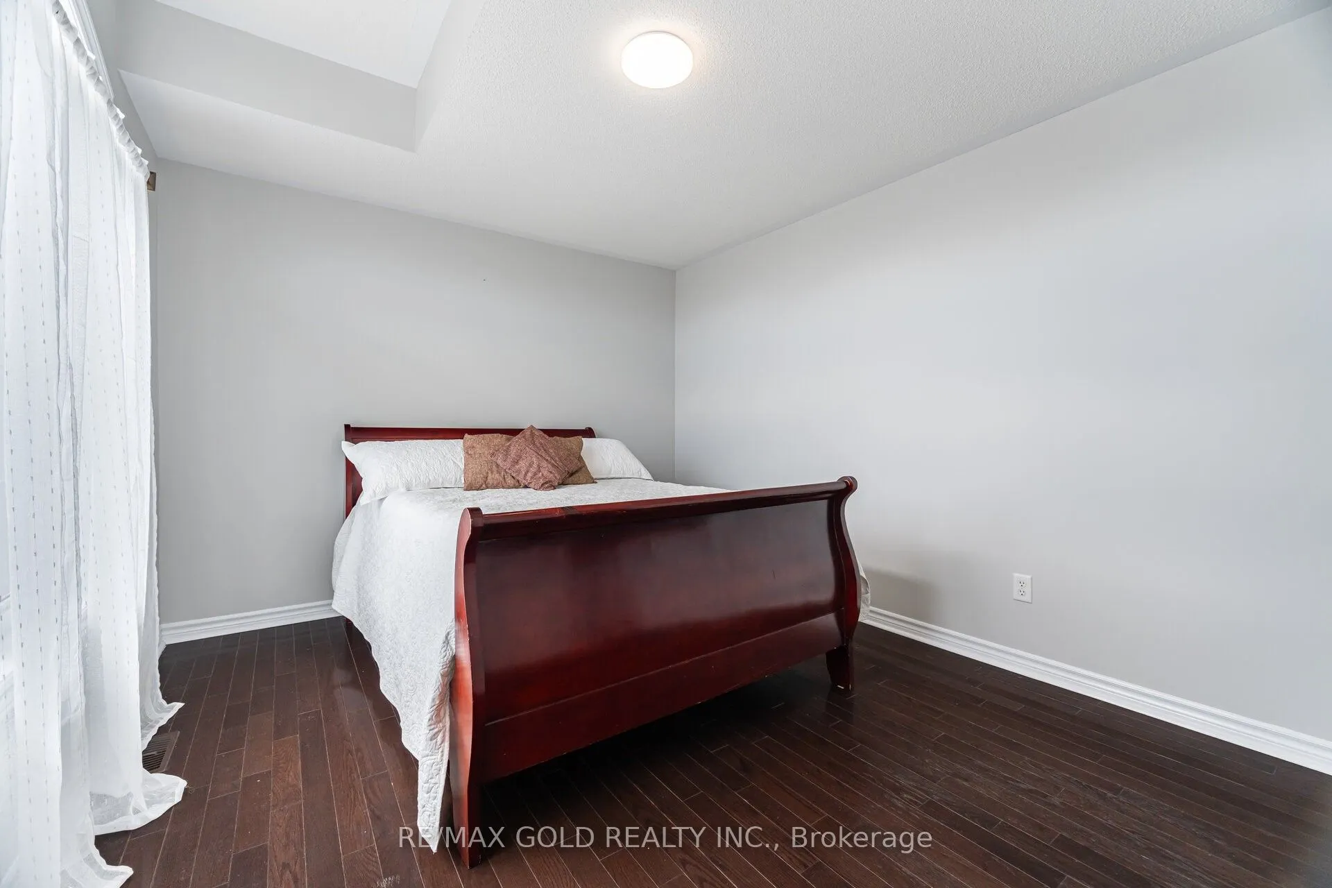 15 Oakhaven Road