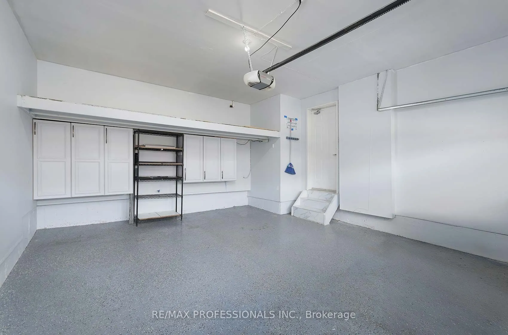 1095 Tupper Drive