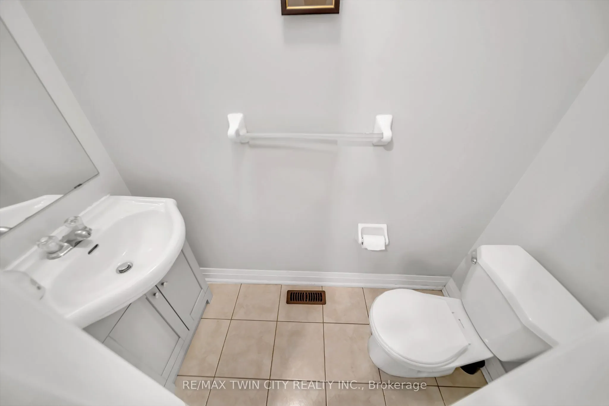 562 Orange Walk Crescent