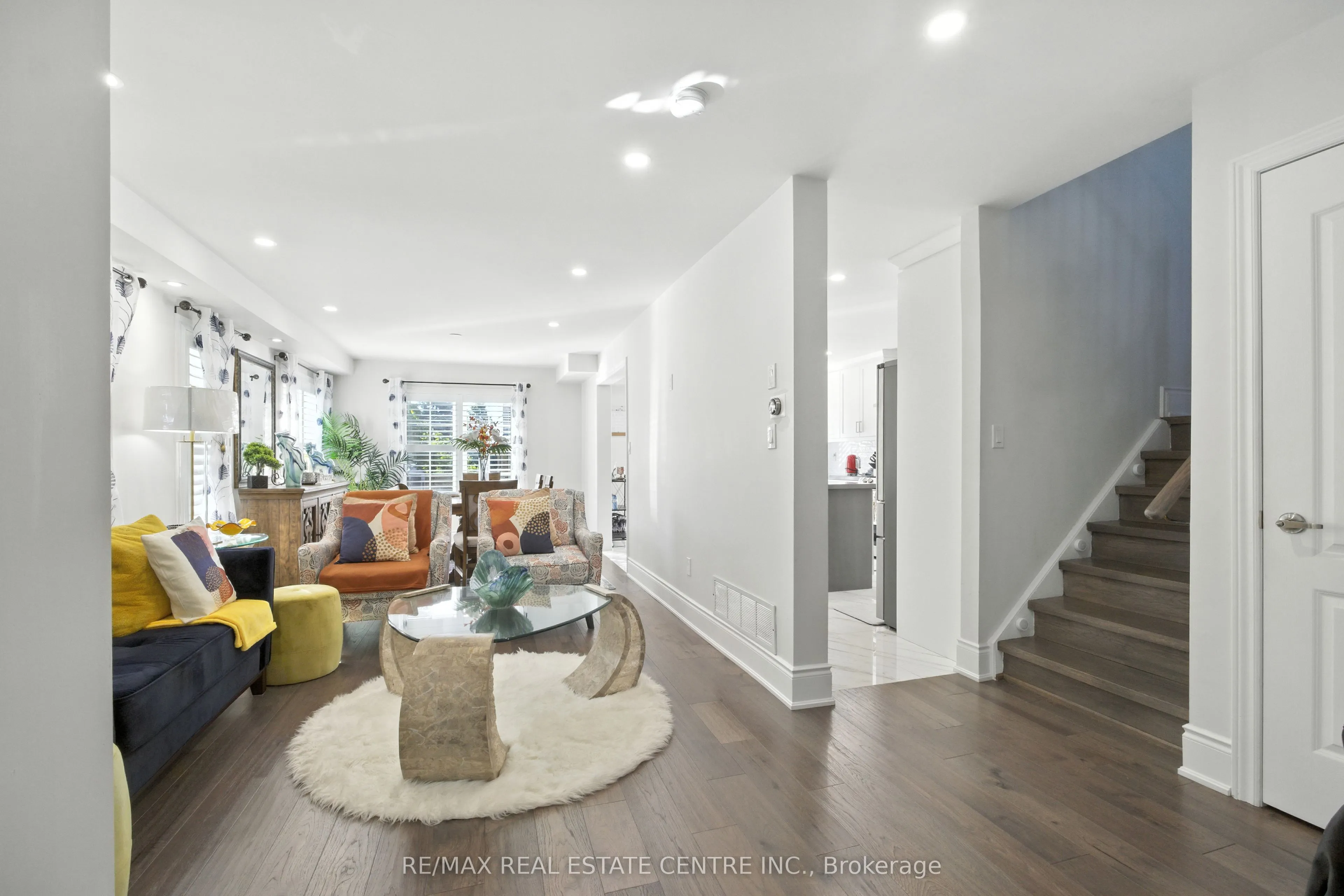 2 Bramoak Crescent