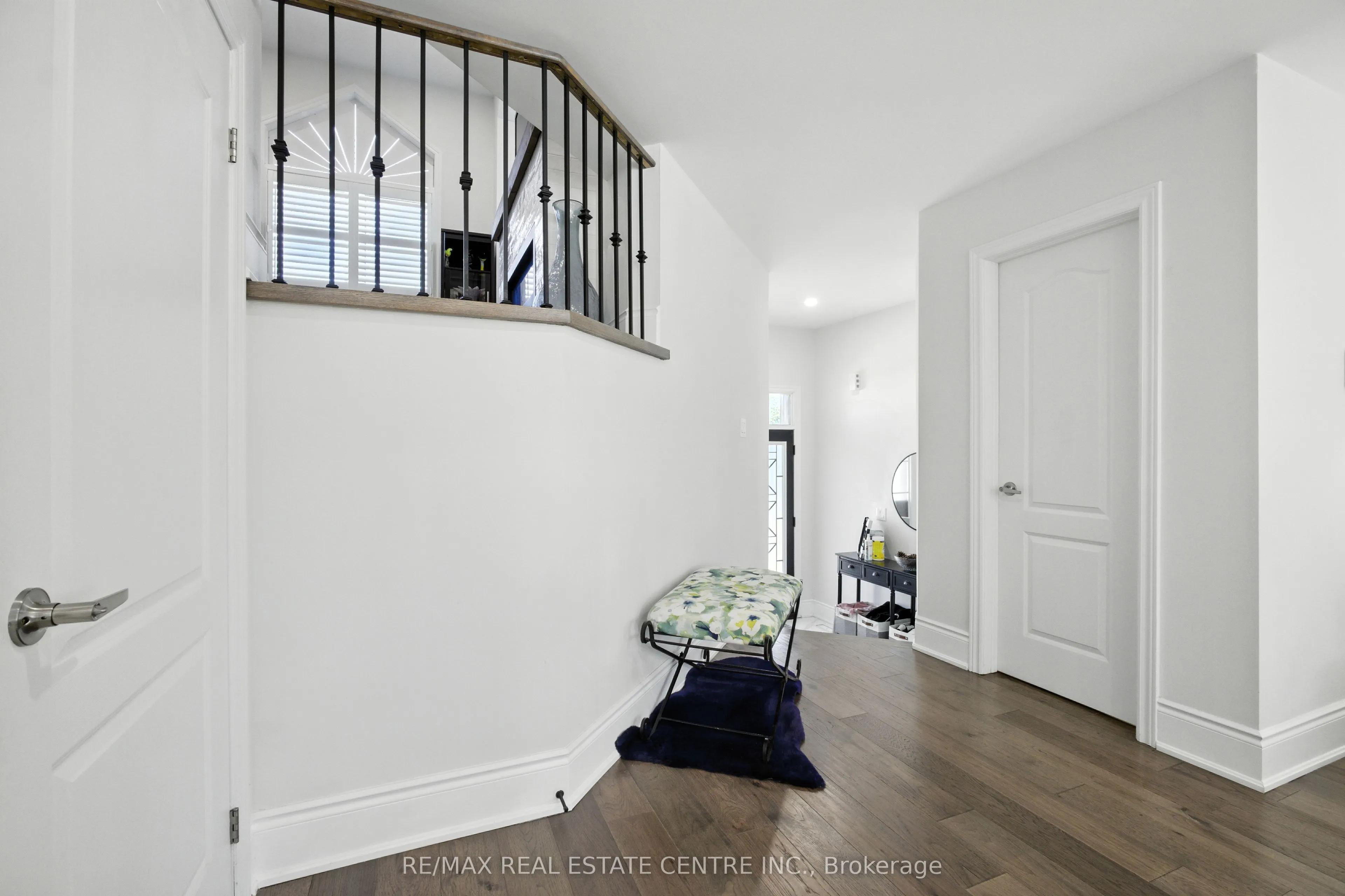 2 Bramoak Crescent
