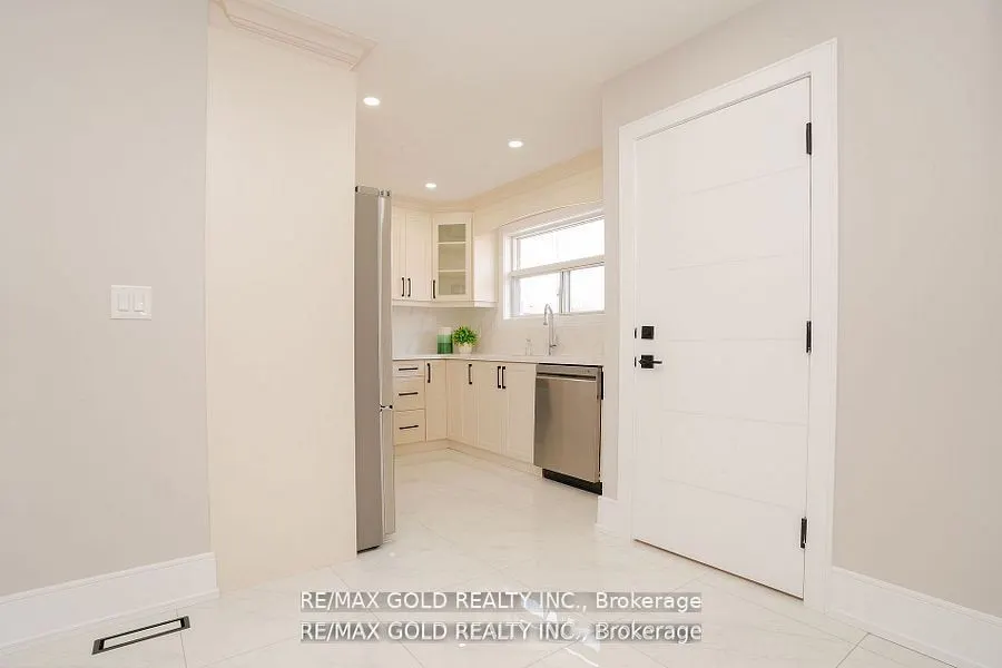41 Danesbury Crescent