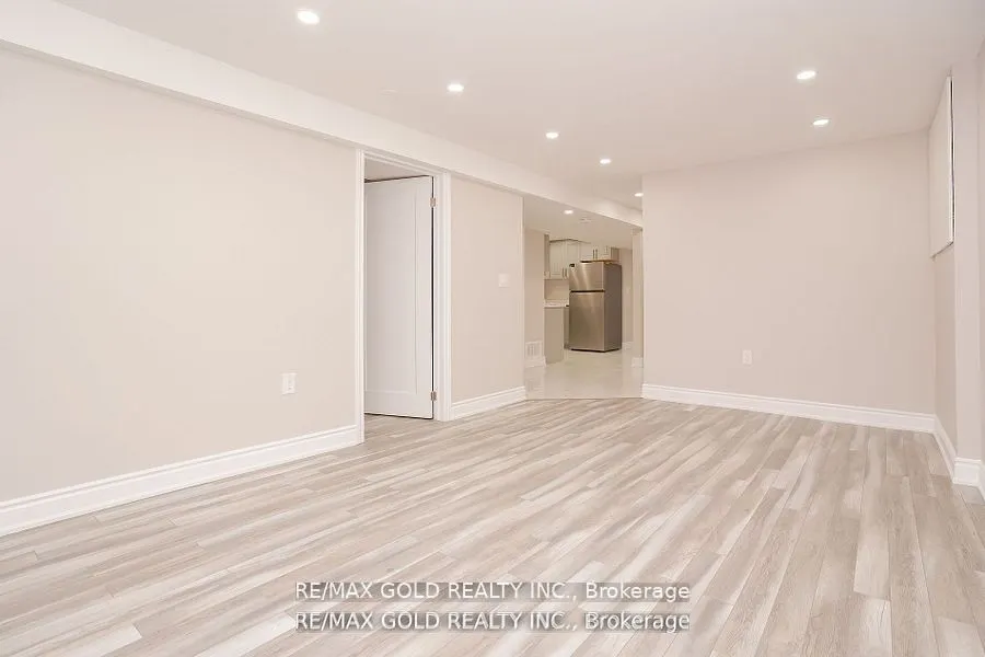 41 Danesbury Crescent