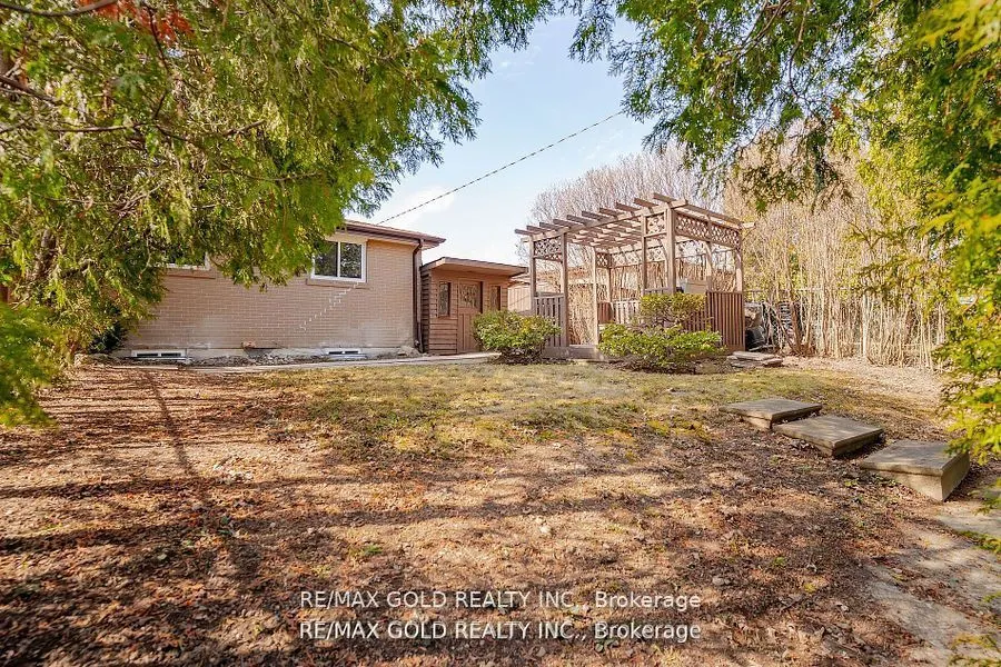41 Danesbury Crescent