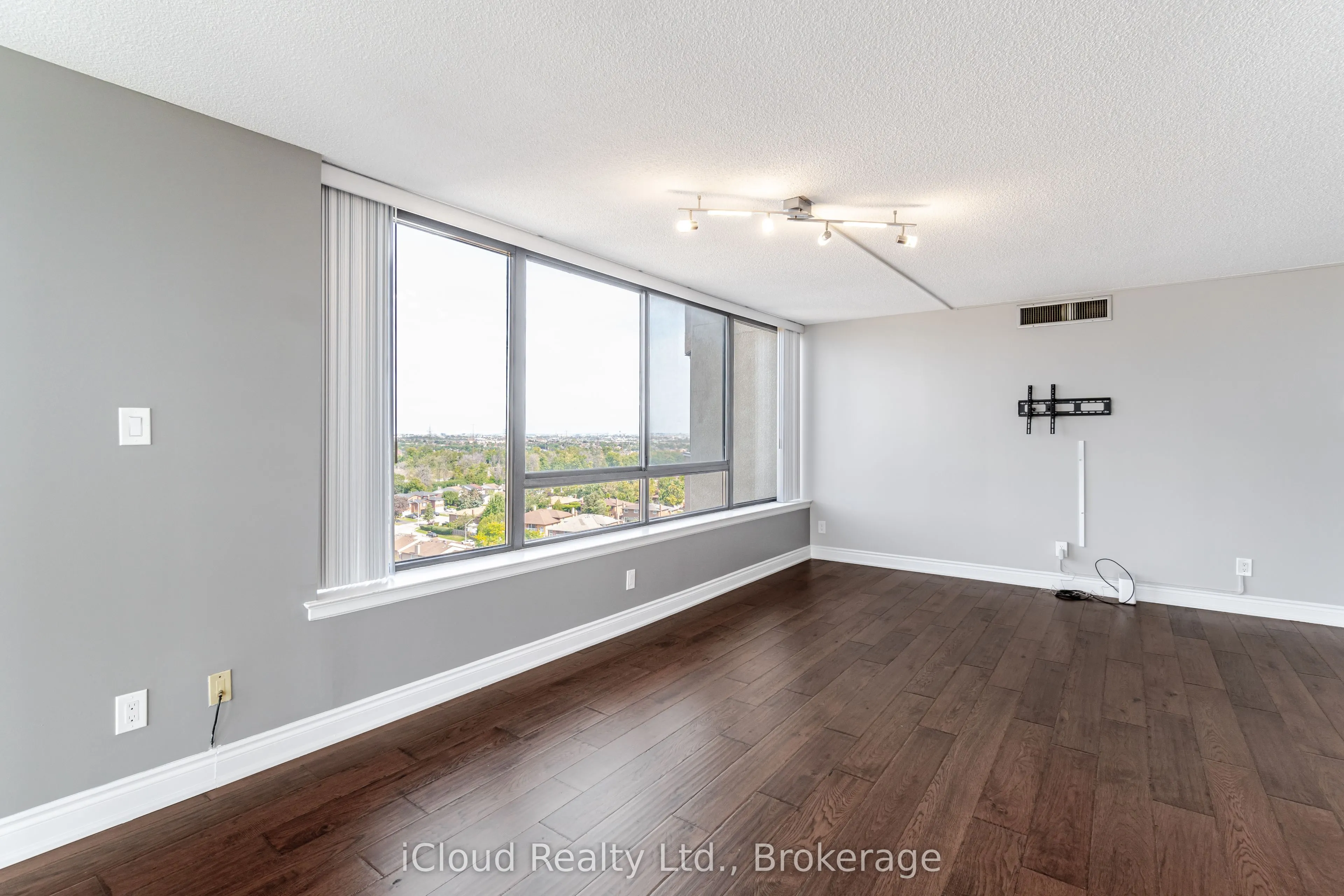 4235 Sherwoodtowne Boulevard, #1408