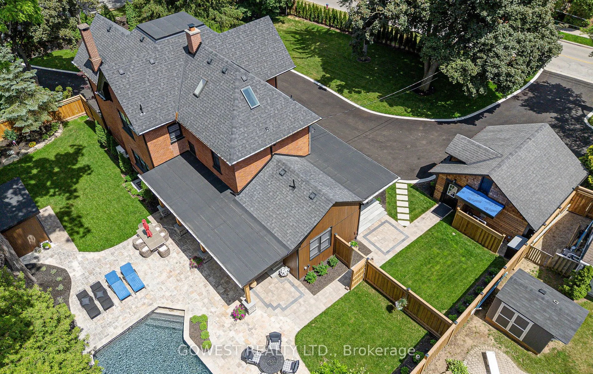 376 Chartwell Road