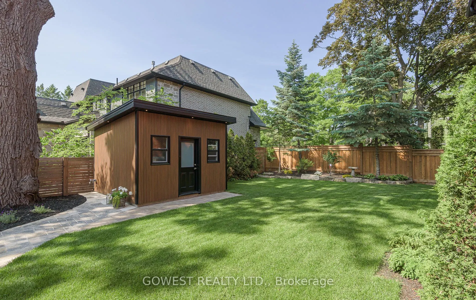 376 Chartwell Road