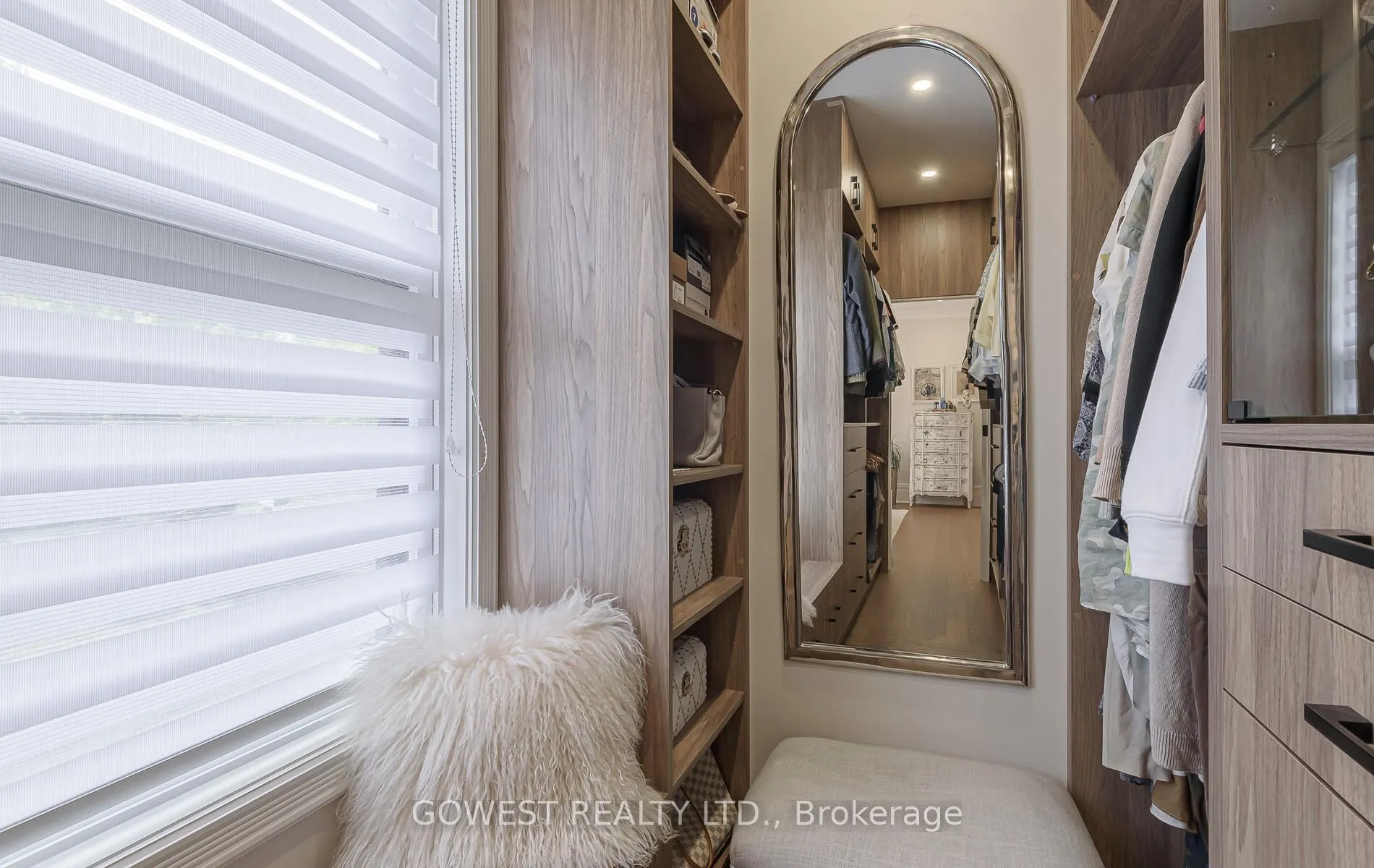 376 Chartwell Road