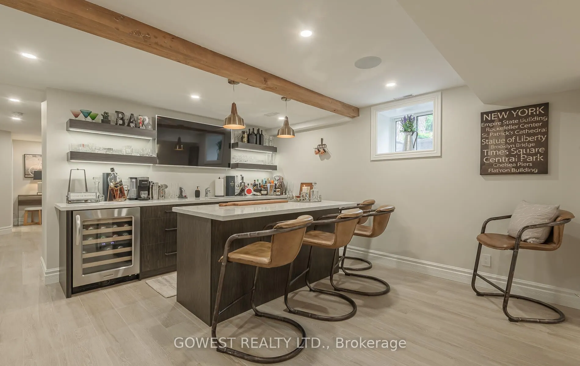 376 Chartwell Road