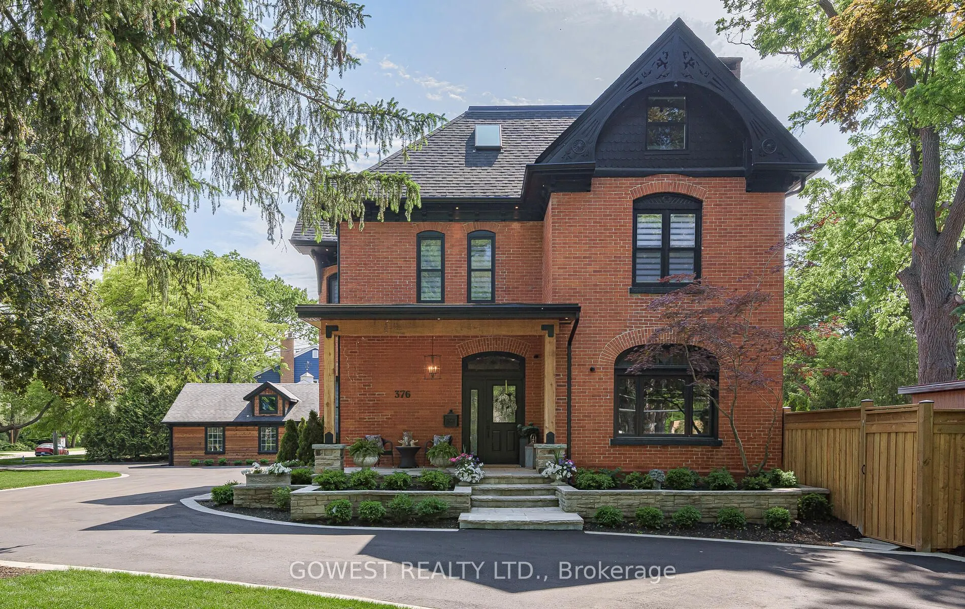 376 Chartwell Road