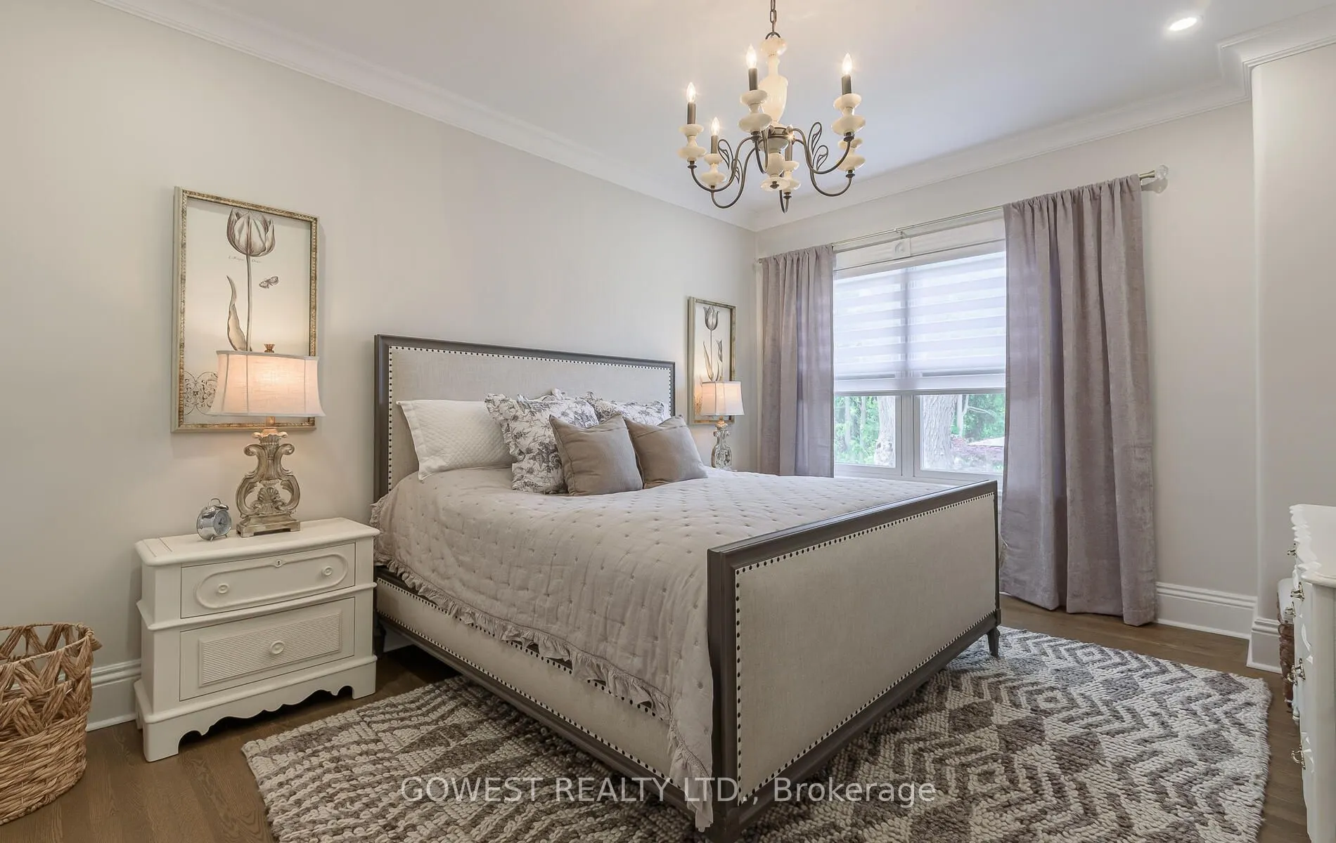376 Chartwell Road