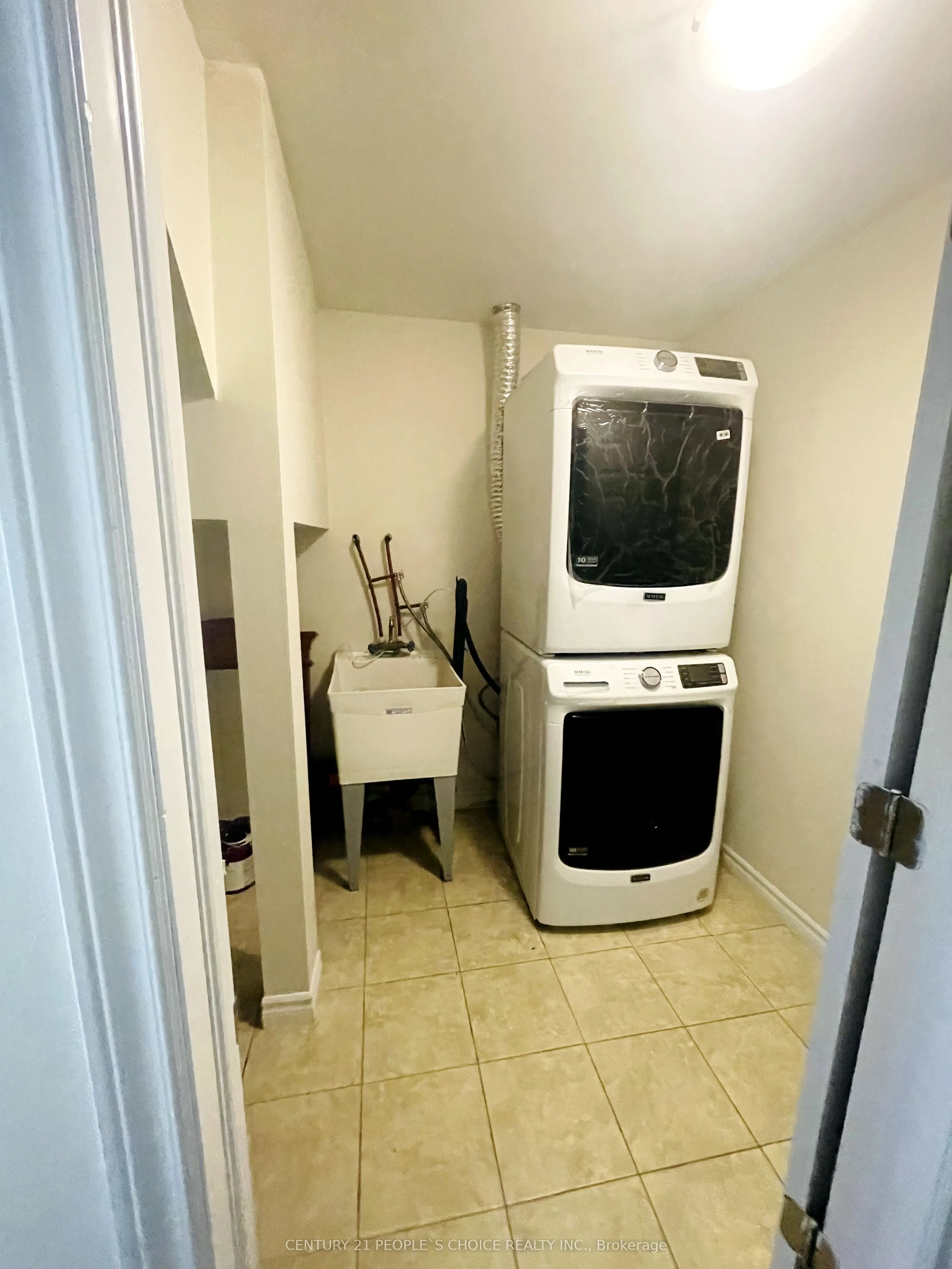 5551 Meadowcrest Avenue, #BSMNT