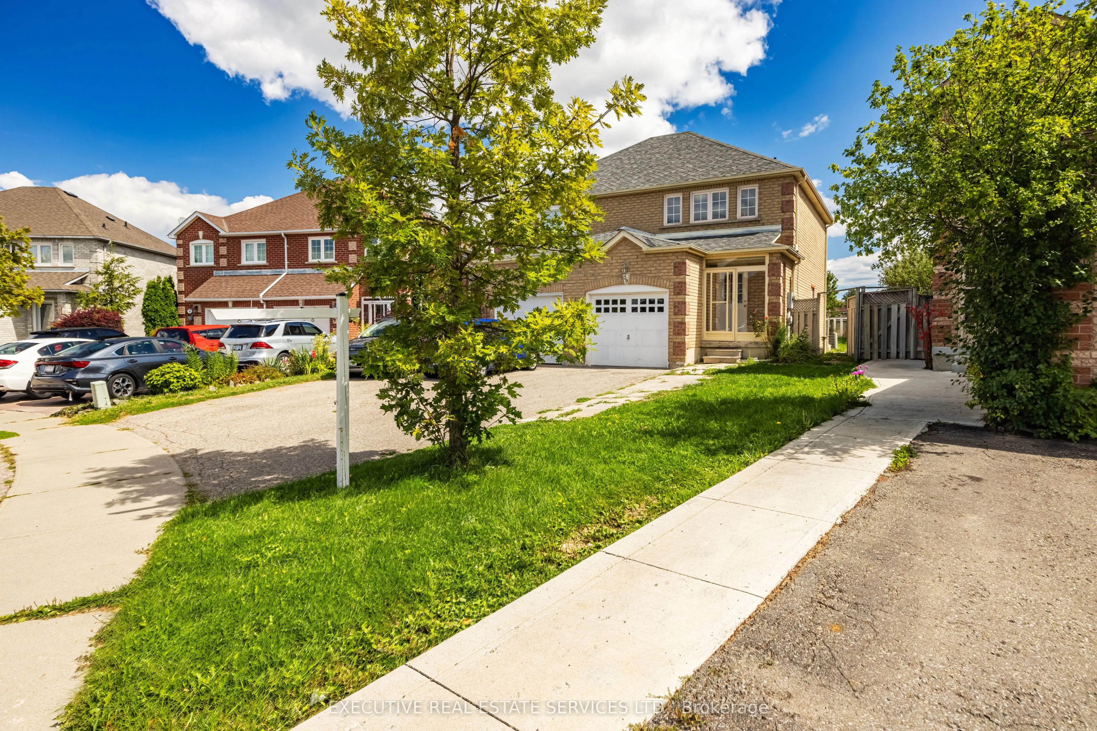 39 Caruso Drive