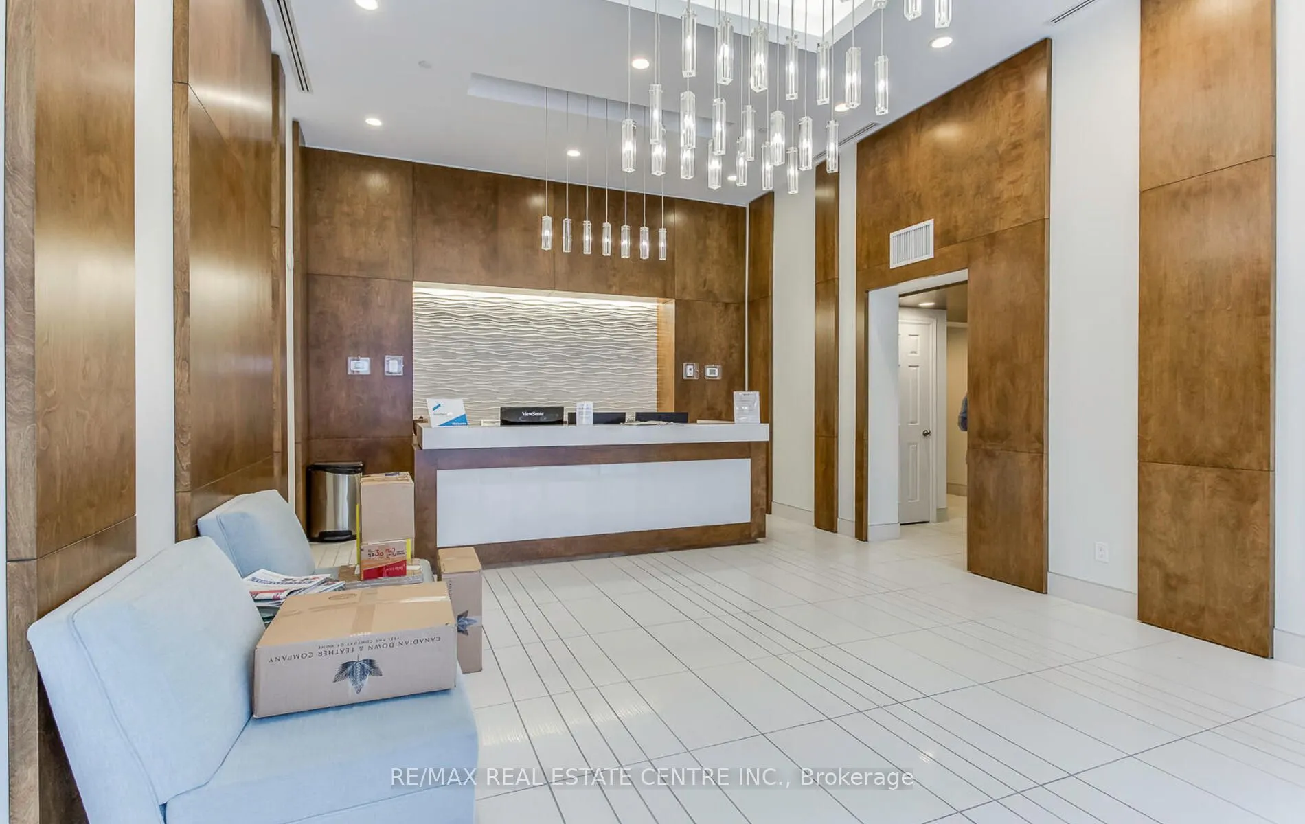 2212 Lakeshore Boulevard W, #2208