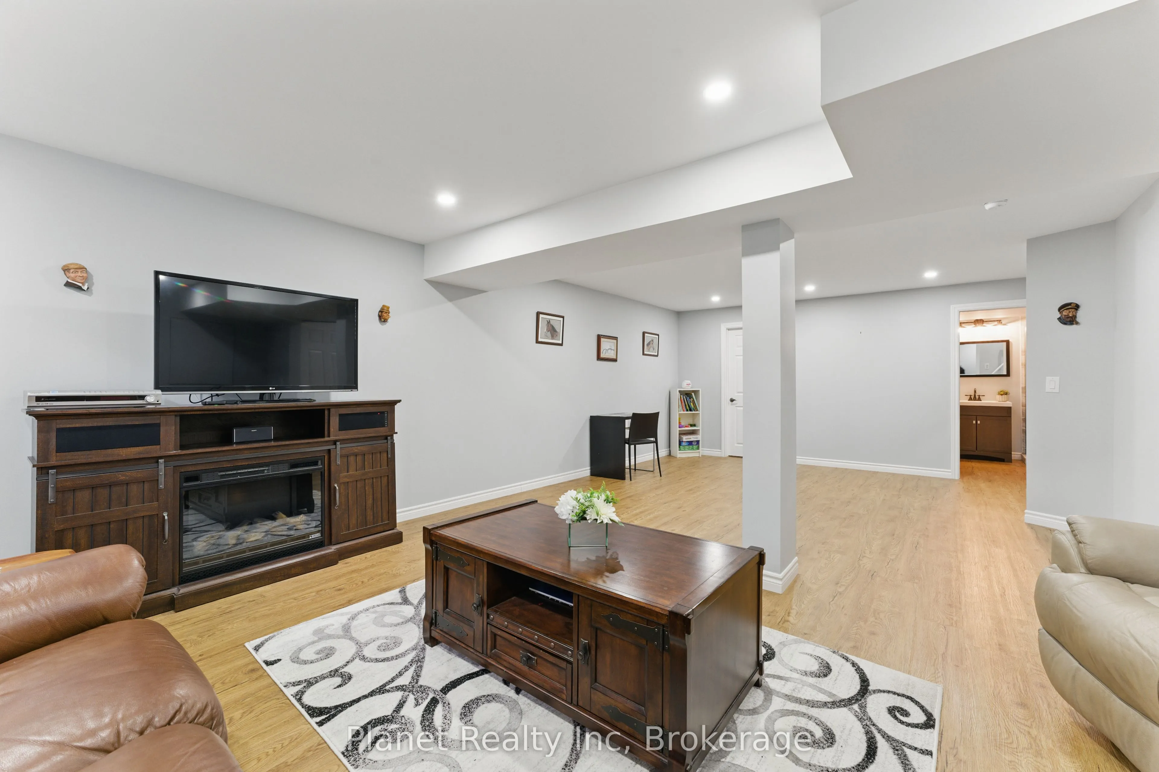 651 Farmstead Drive, #9