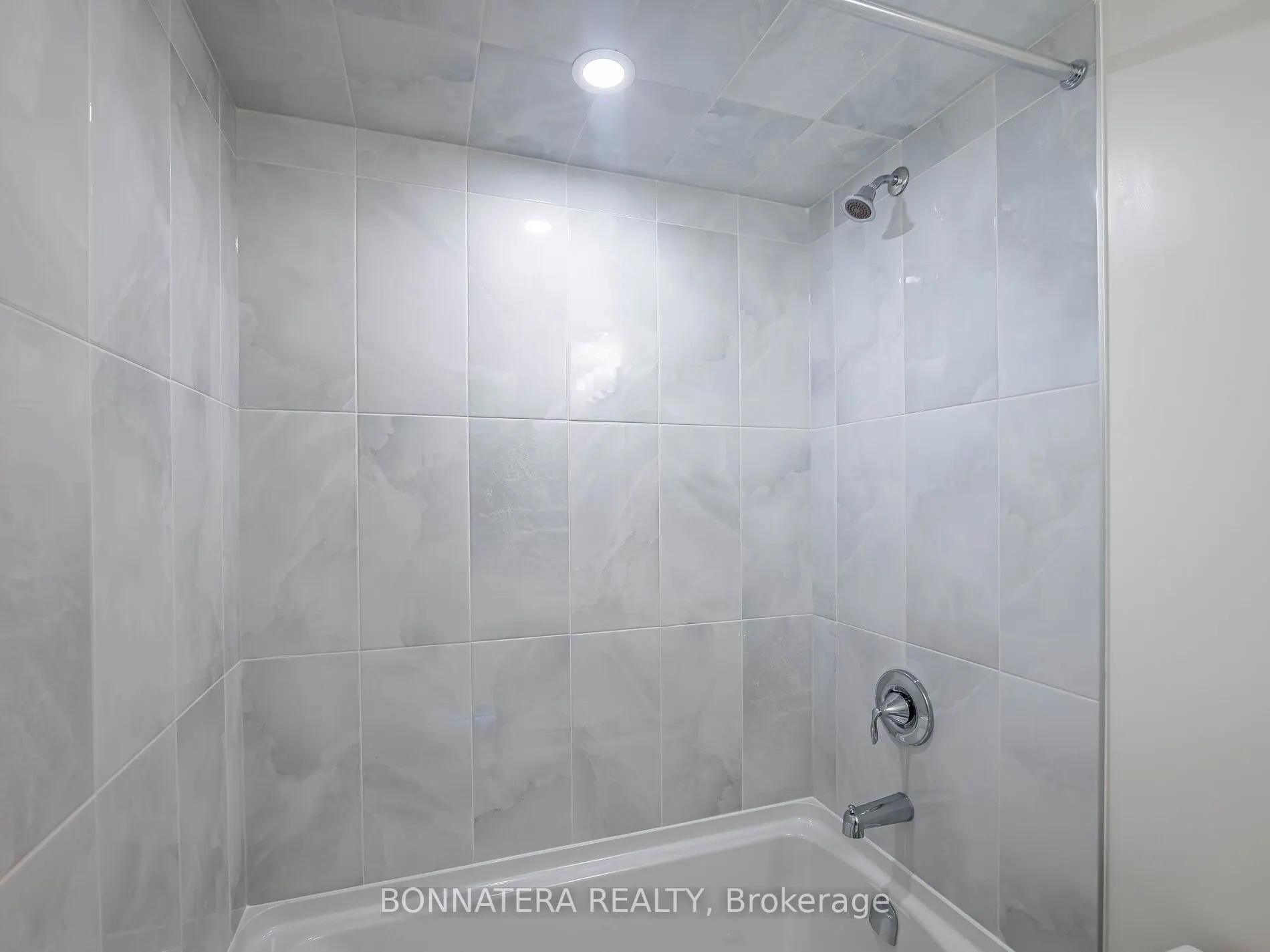 3006 William Cutmore Boulevard, #705