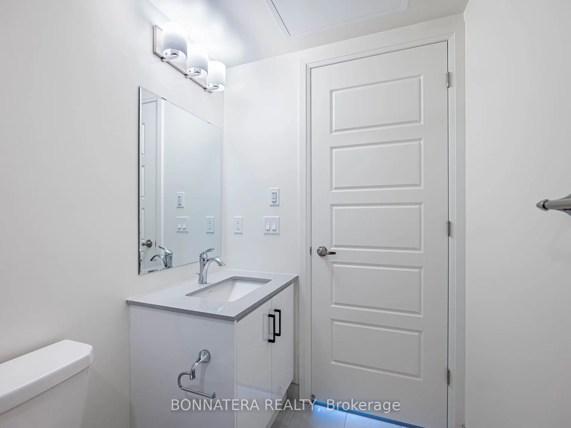 3006 William Cutmore Boulevard, #705