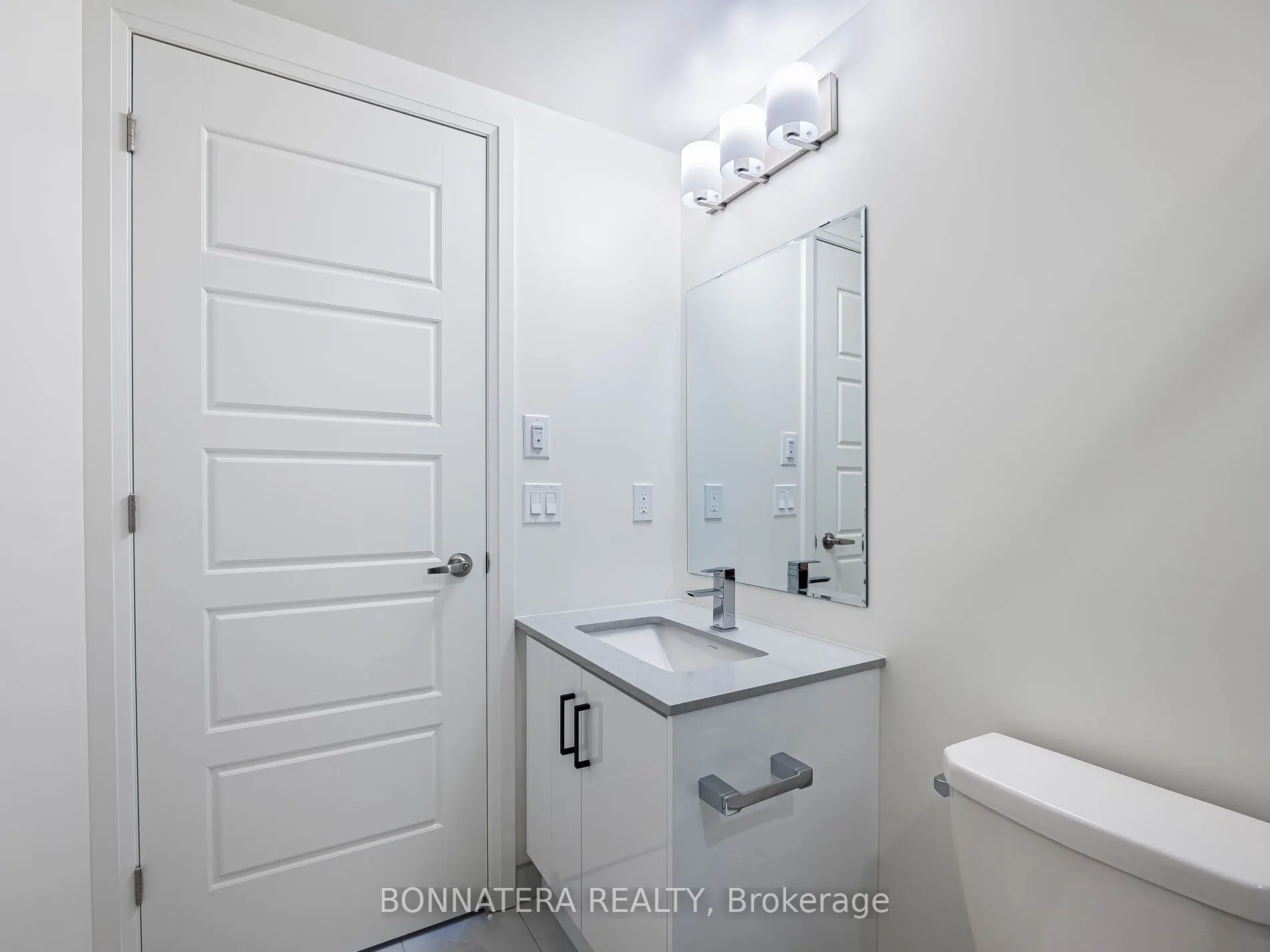 3006 William Cutmore Boulevard, #705