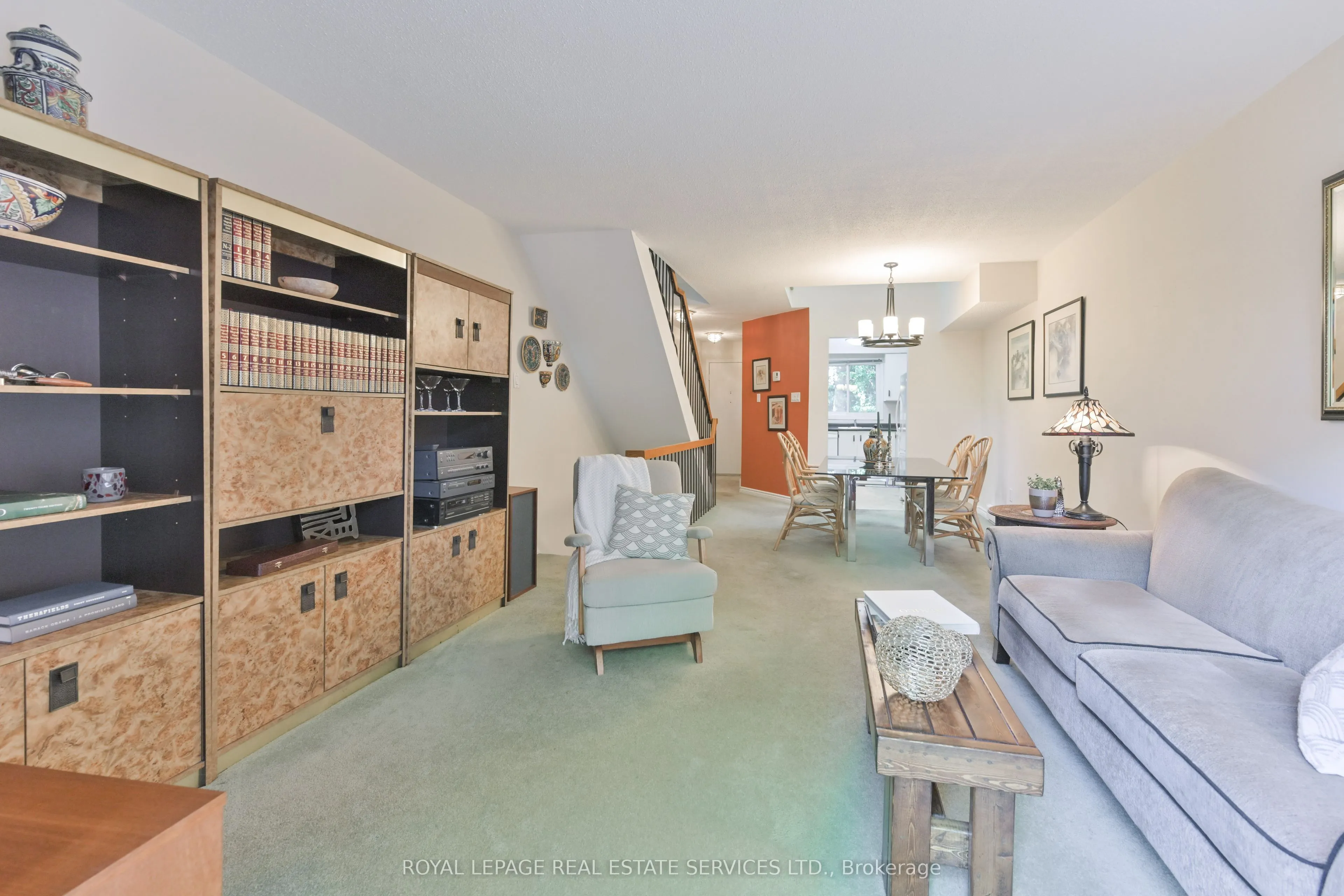 442 Perth Avenue, #11