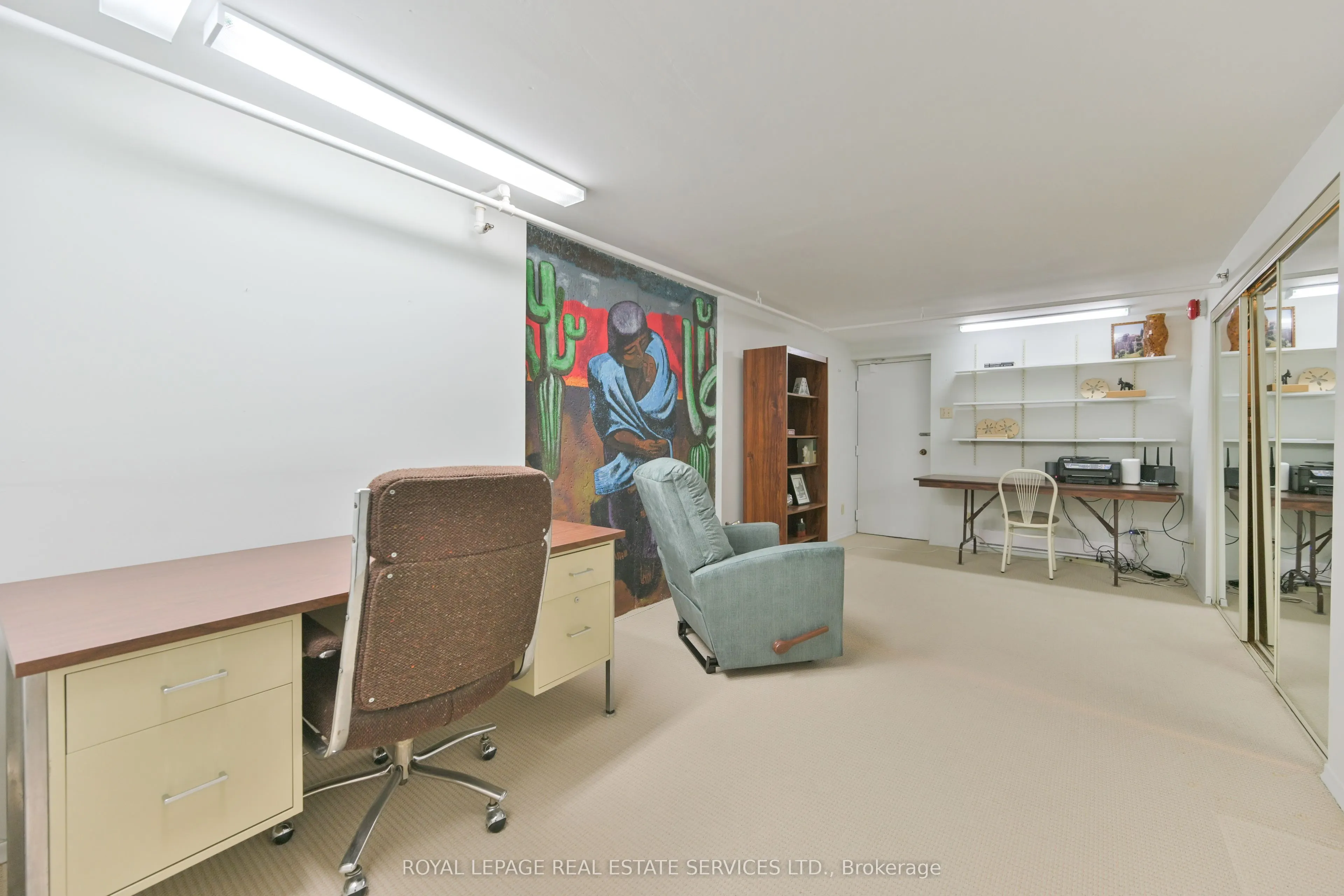 442 Perth Avenue, #11