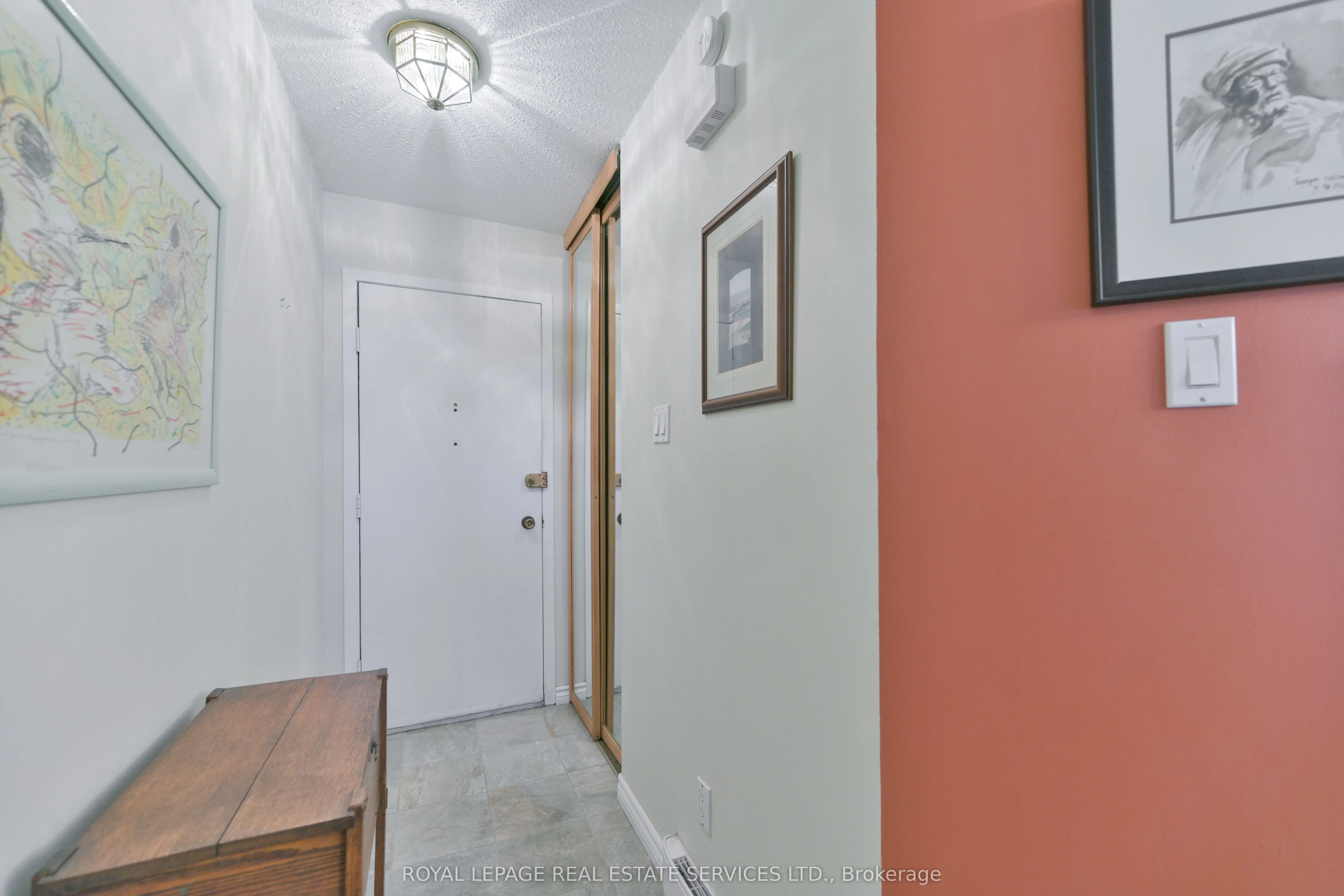 442 Perth Avenue, #11
