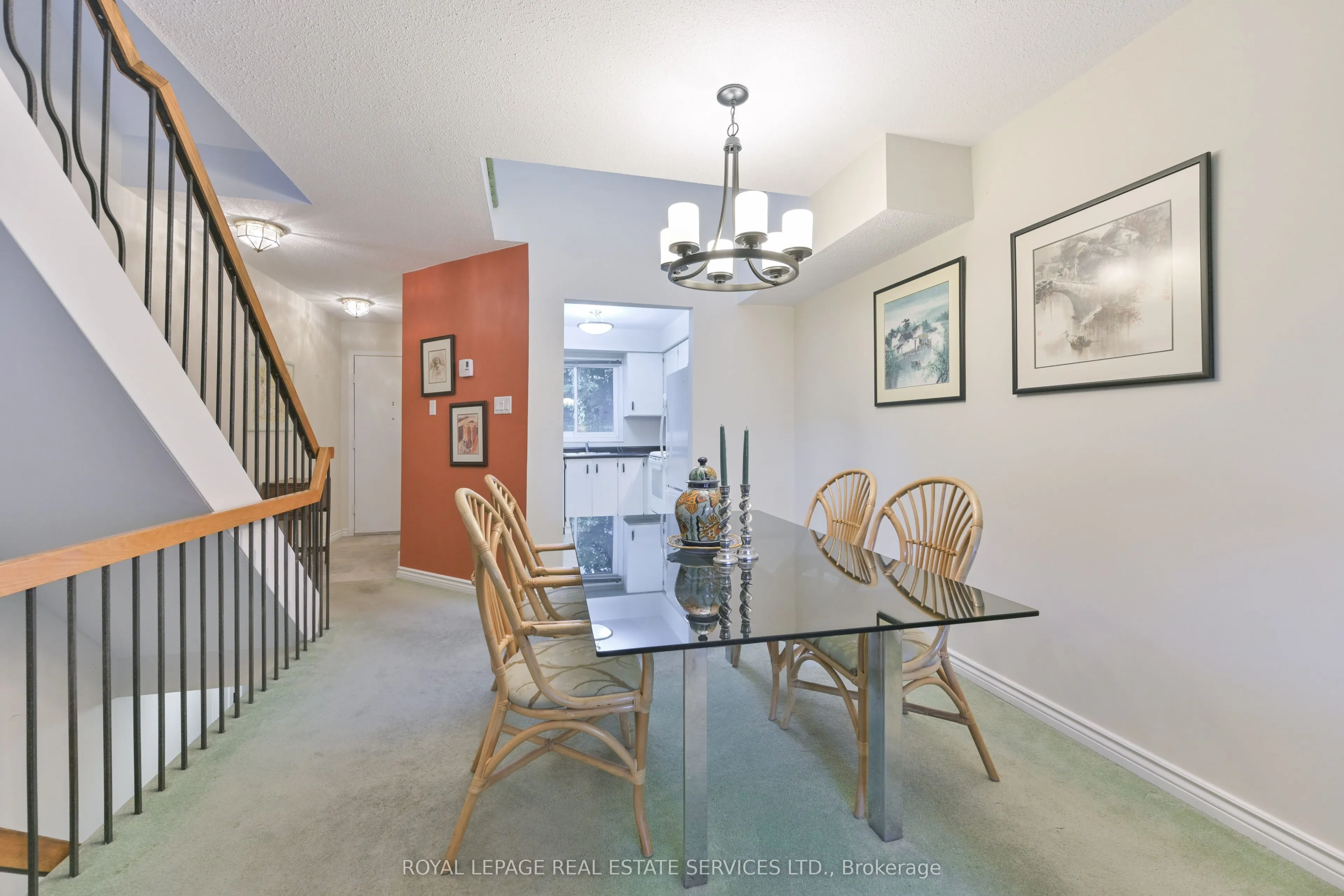 442 Perth Avenue, #11