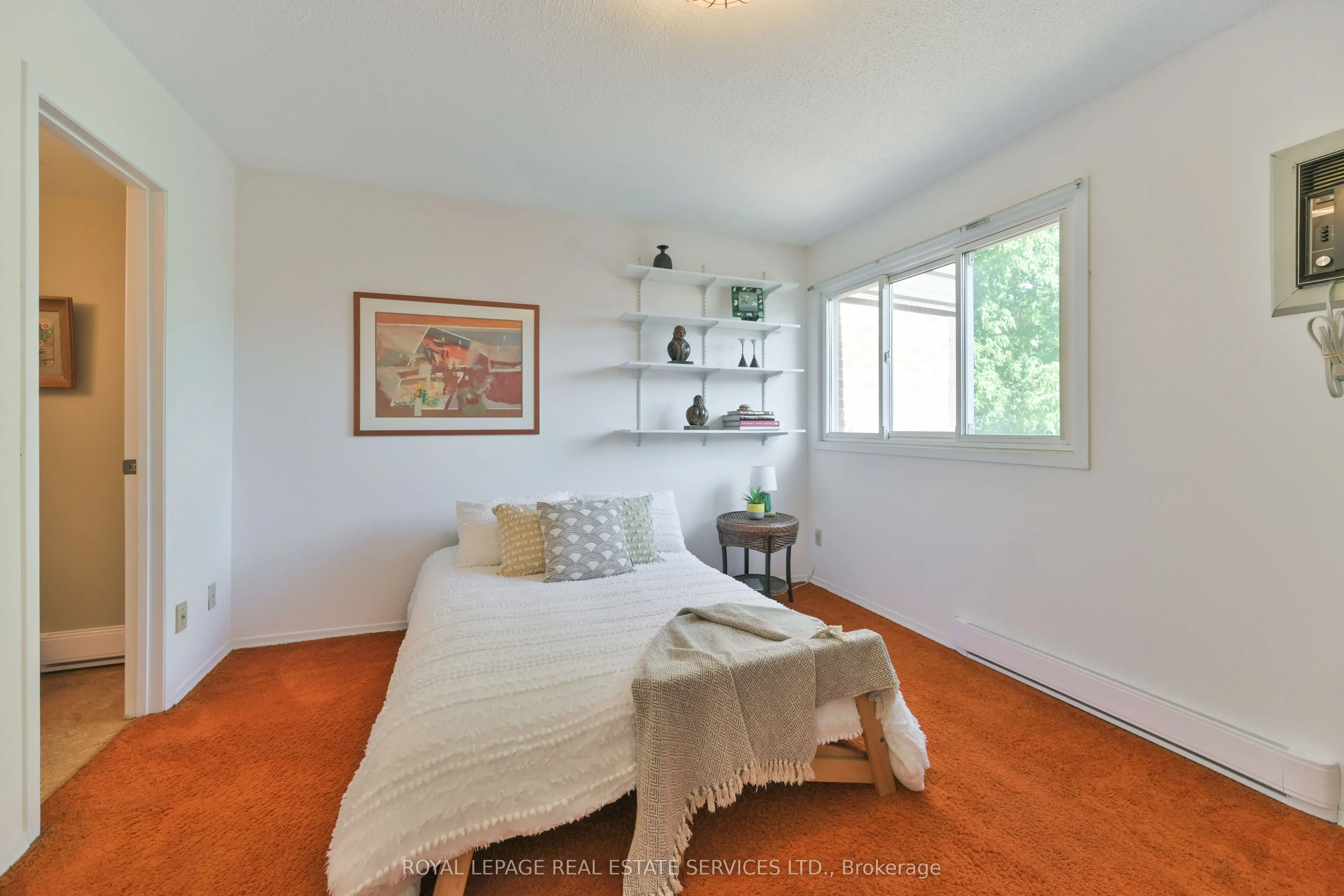 442 Perth Avenue, #11