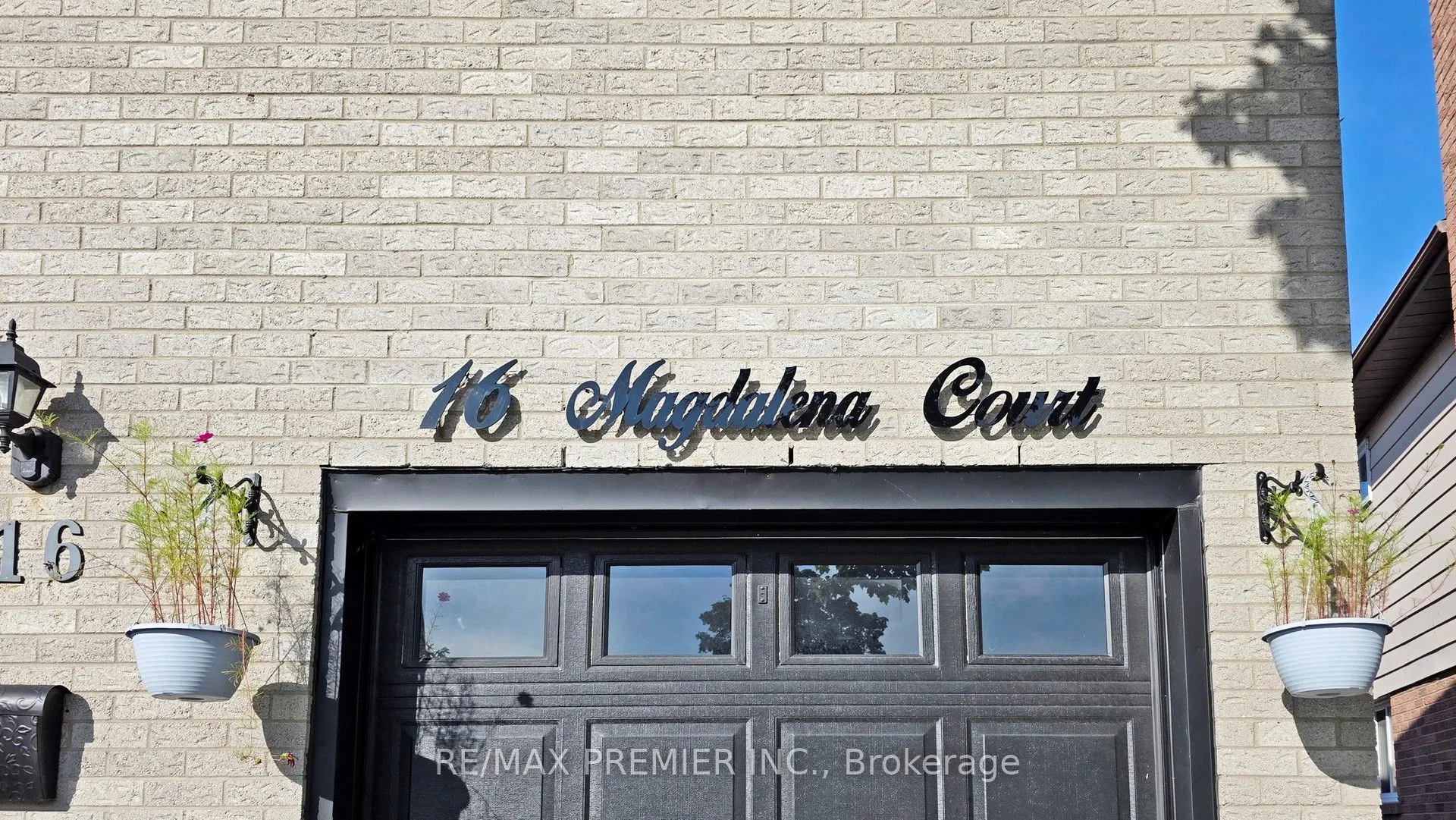 16 Magdalena Court
