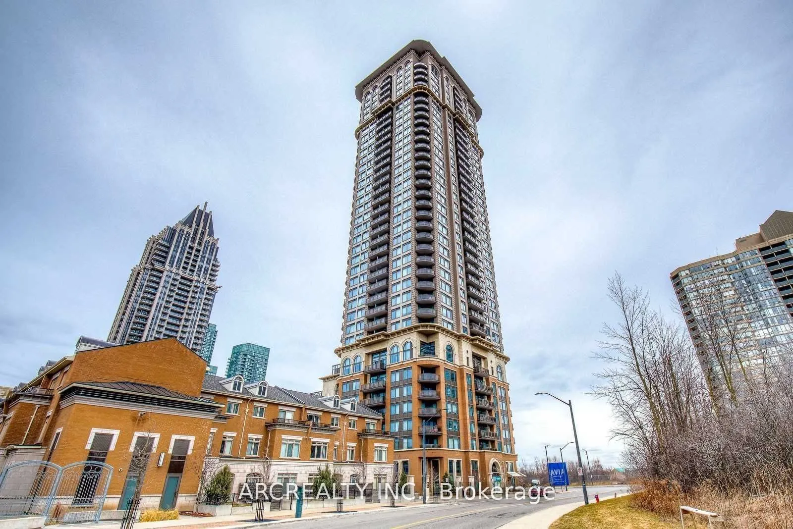 385 Prince Of Wales Drive, #3011