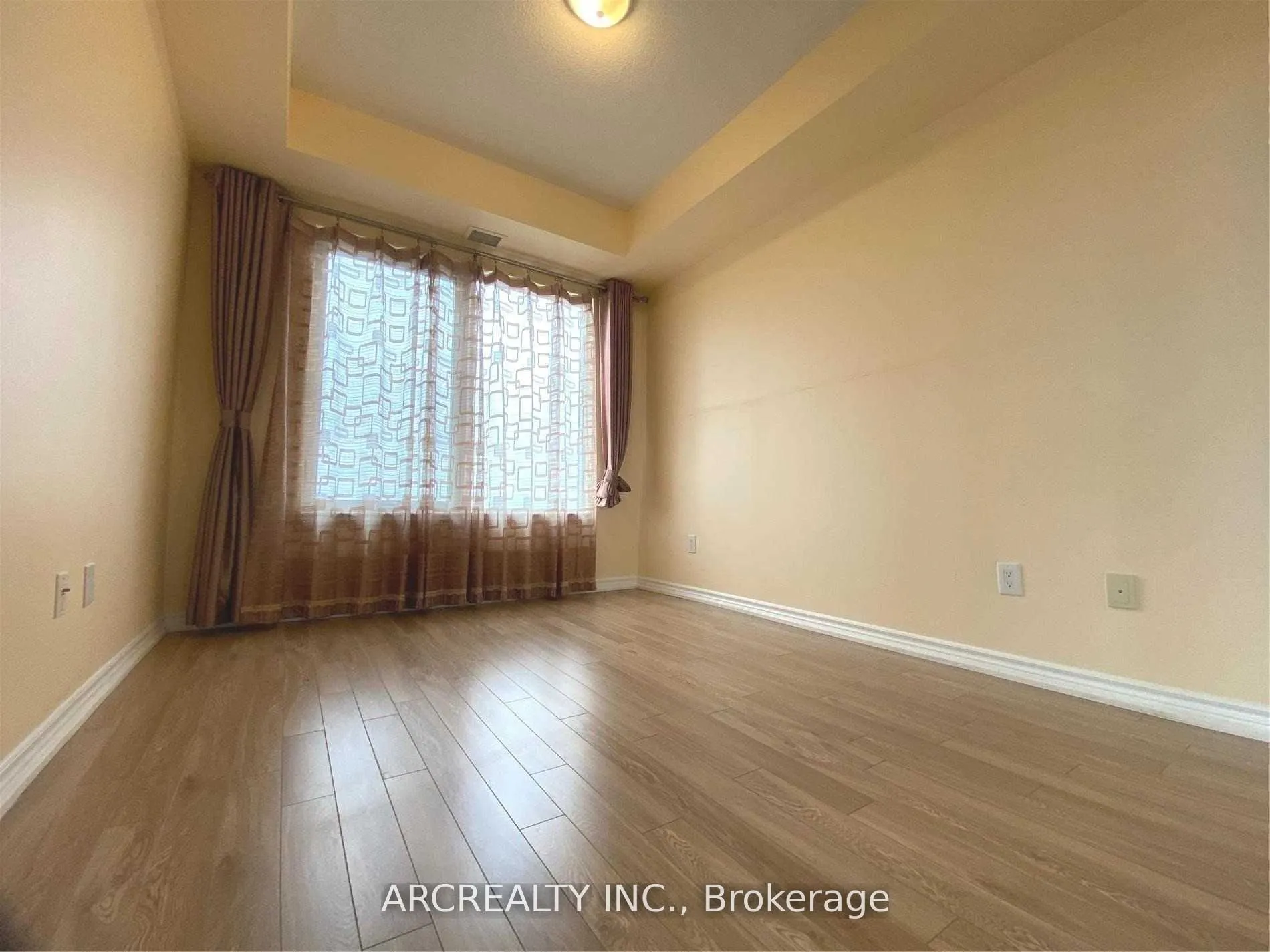385 Prince Of Wales Drive, #3011