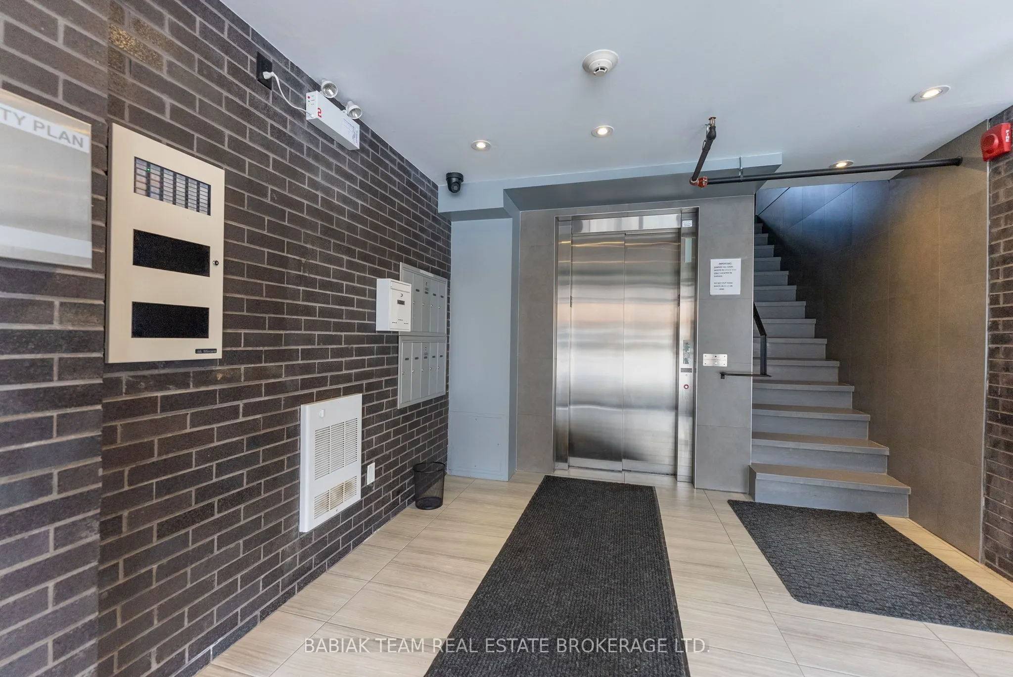 332 High Park Avenue, #306