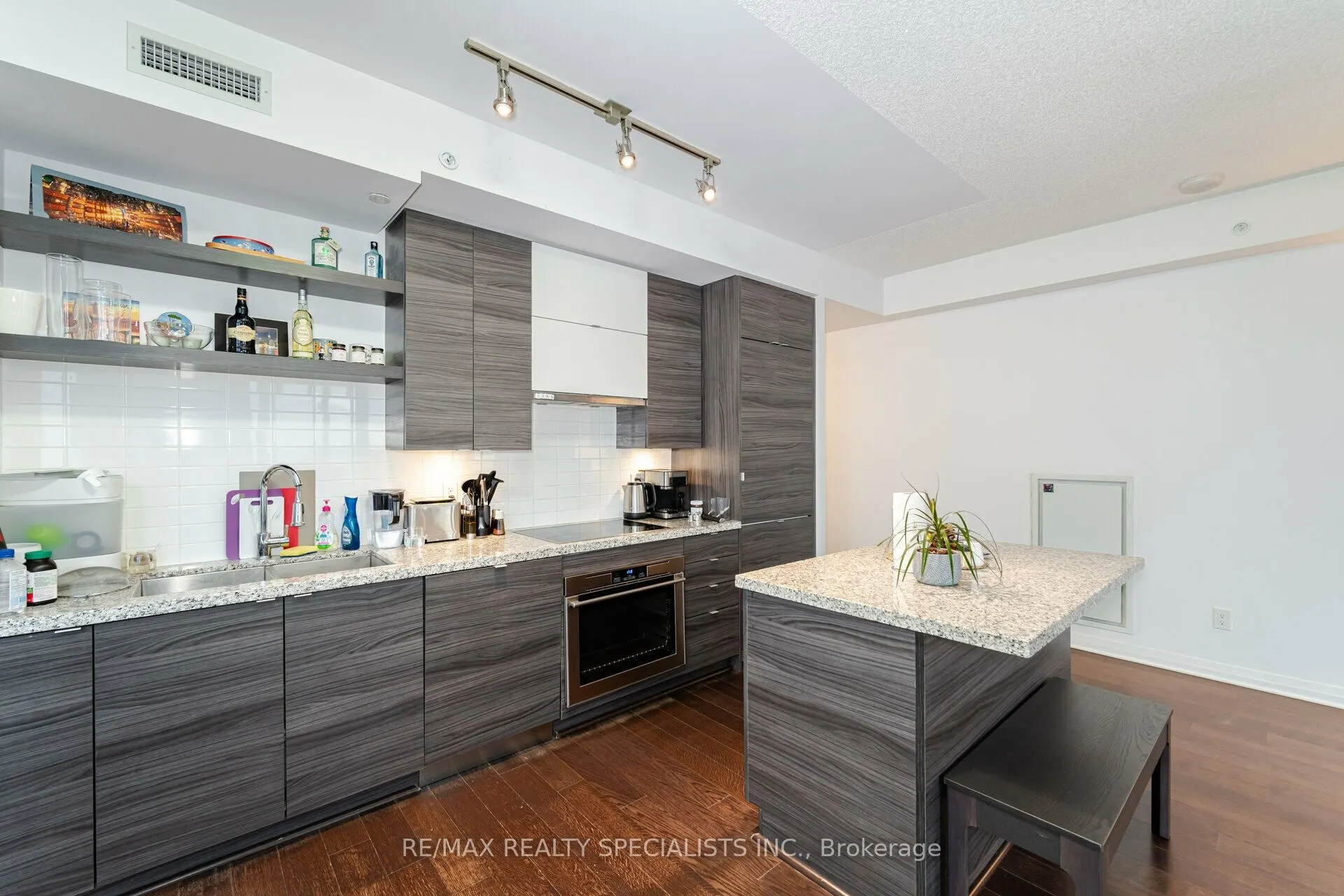 59 Annie Craig Drive, #1604