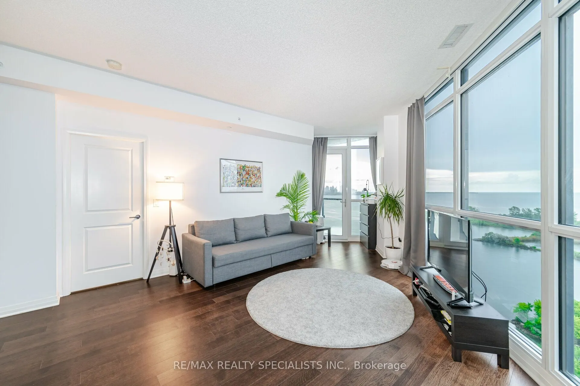 59 Annie Craig Drive, #1604