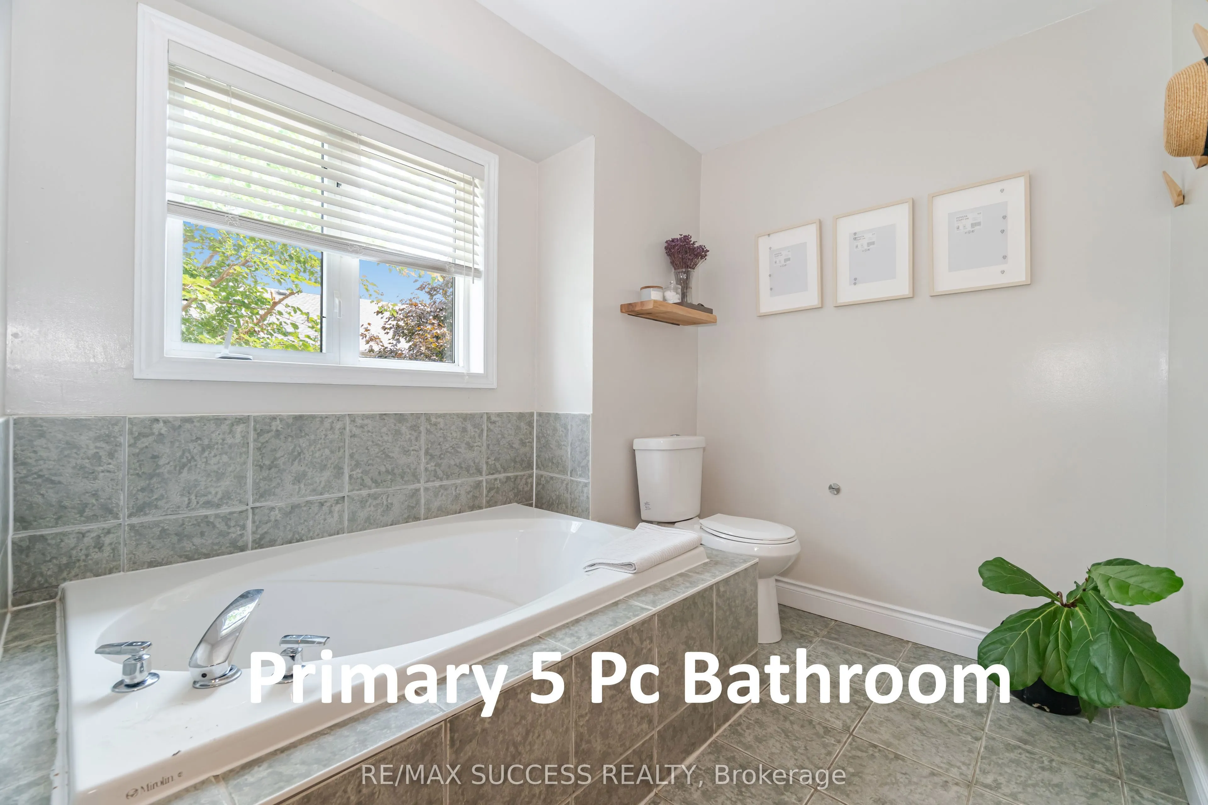 19 Sawston Circle