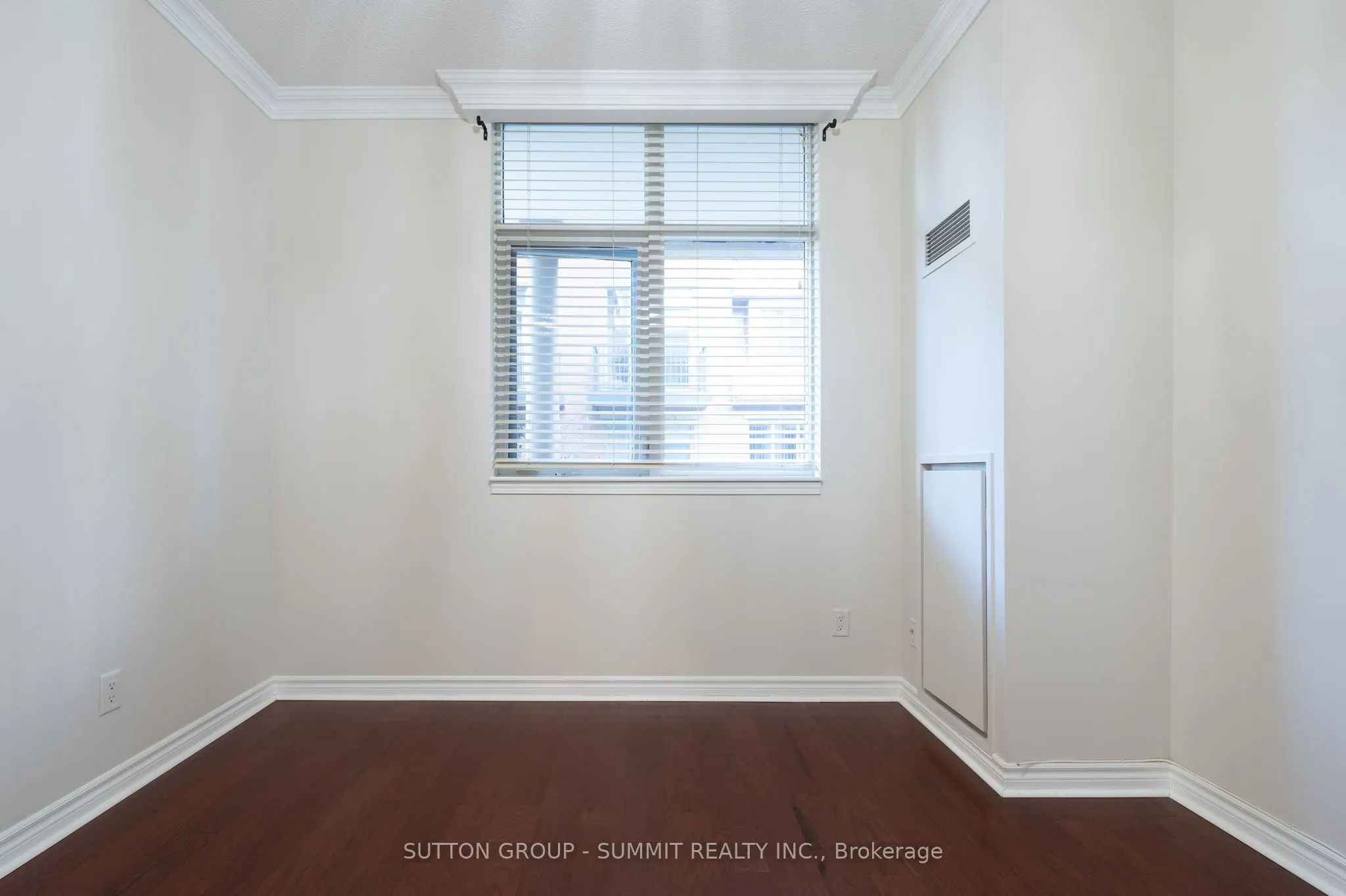 350 Princess Royal Drive S, #202