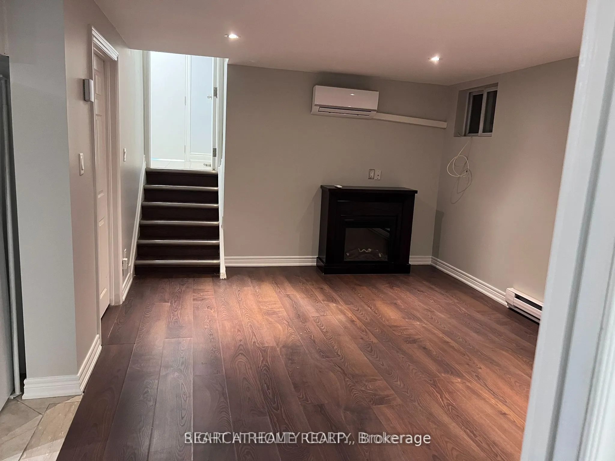 1932 Barsuda Drive S, #Part & Basement
