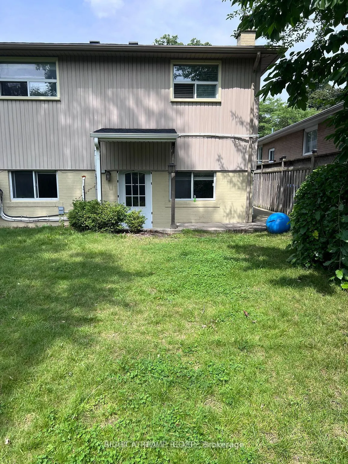 1932 Barsuda Drive S, #Part & Basement