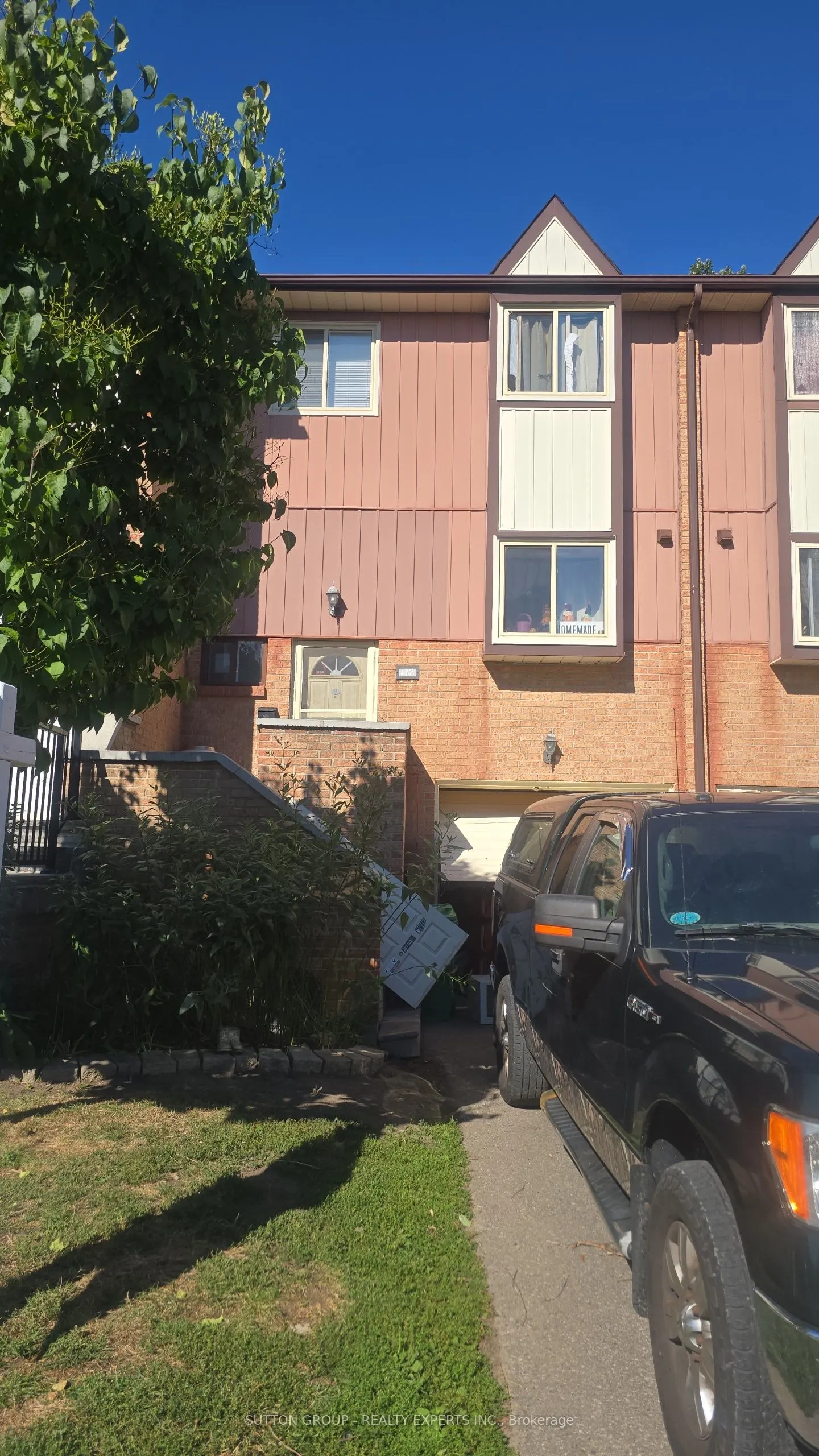 112 Baronwood Court, #112