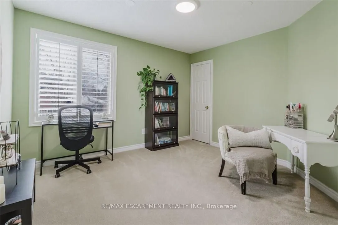 954 Wintergreen Place