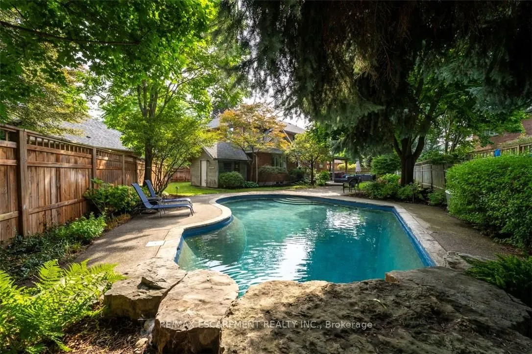 954 Wintergreen Place