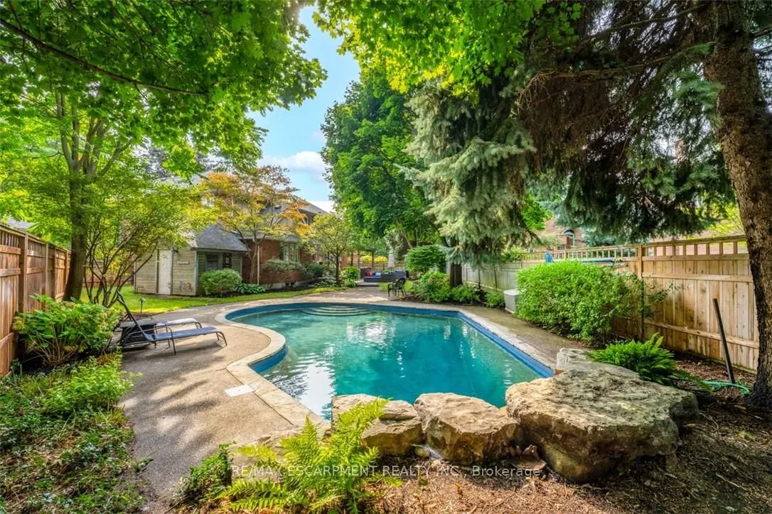 954 Wintergreen Place