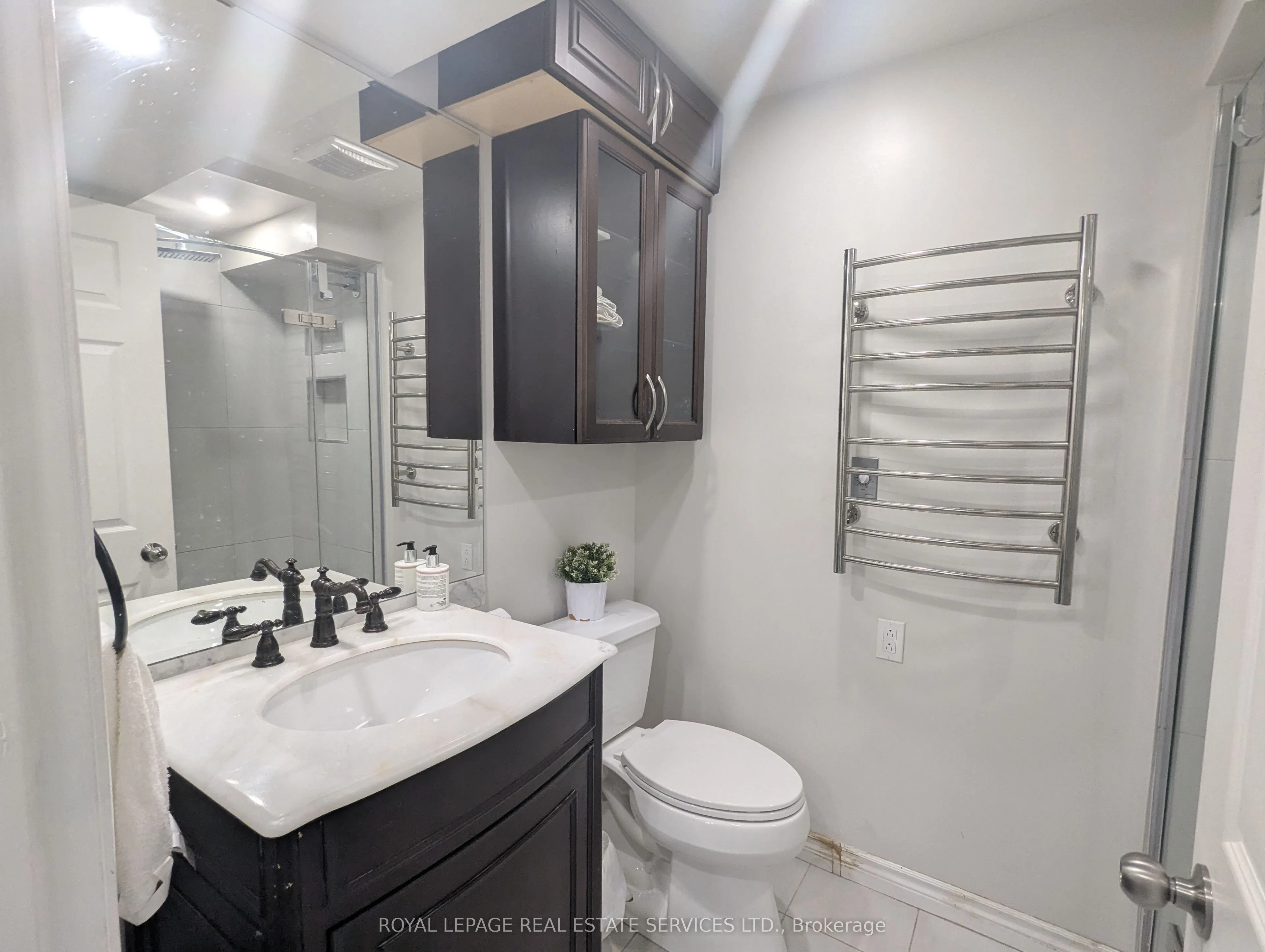 6057 Leeside Crescent, #Basement